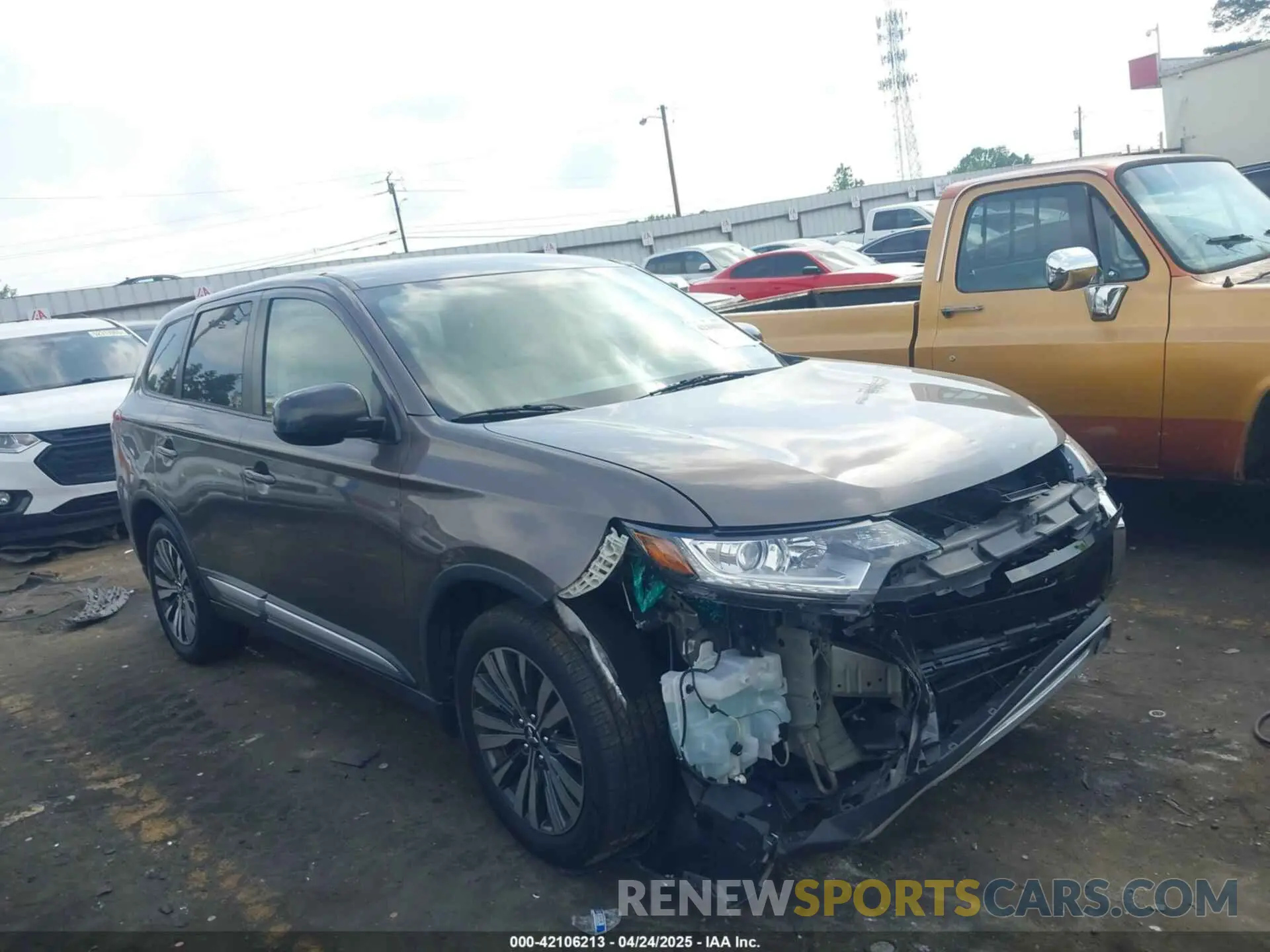 1 Photograph of a damaged car JA4AD2A32LZ038644 MITSUBISHI OUTLANDER 2020