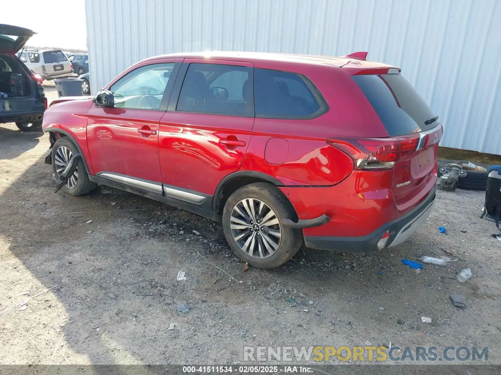 3 Photograph of a damaged car JA4AD2A32LZ040023 MITSUBISHI OUTLANDER 2020