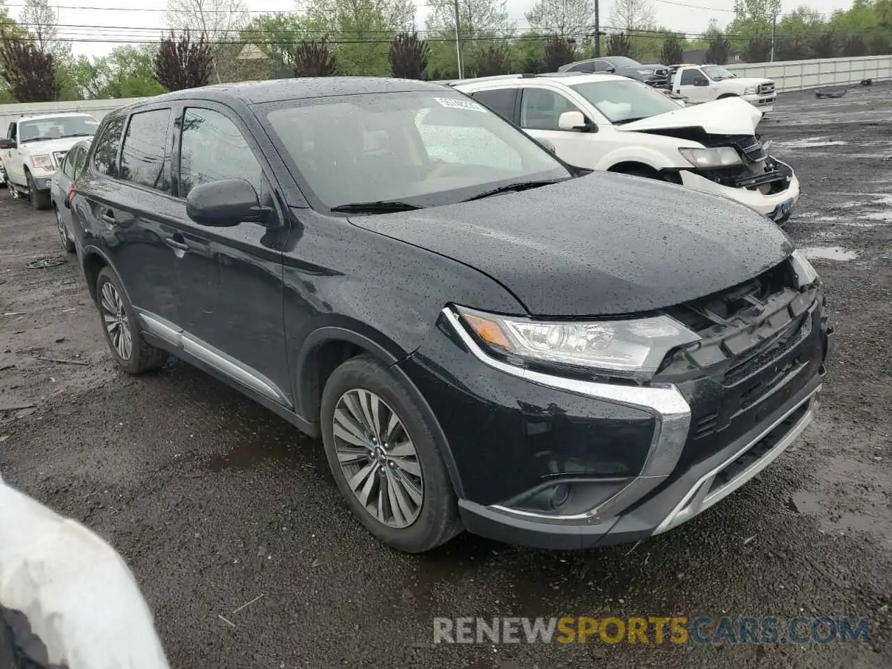 4 Photograph of a damaged car JA4AD2A33LZ015521 MITSUBISHI OUTLANDER 2020