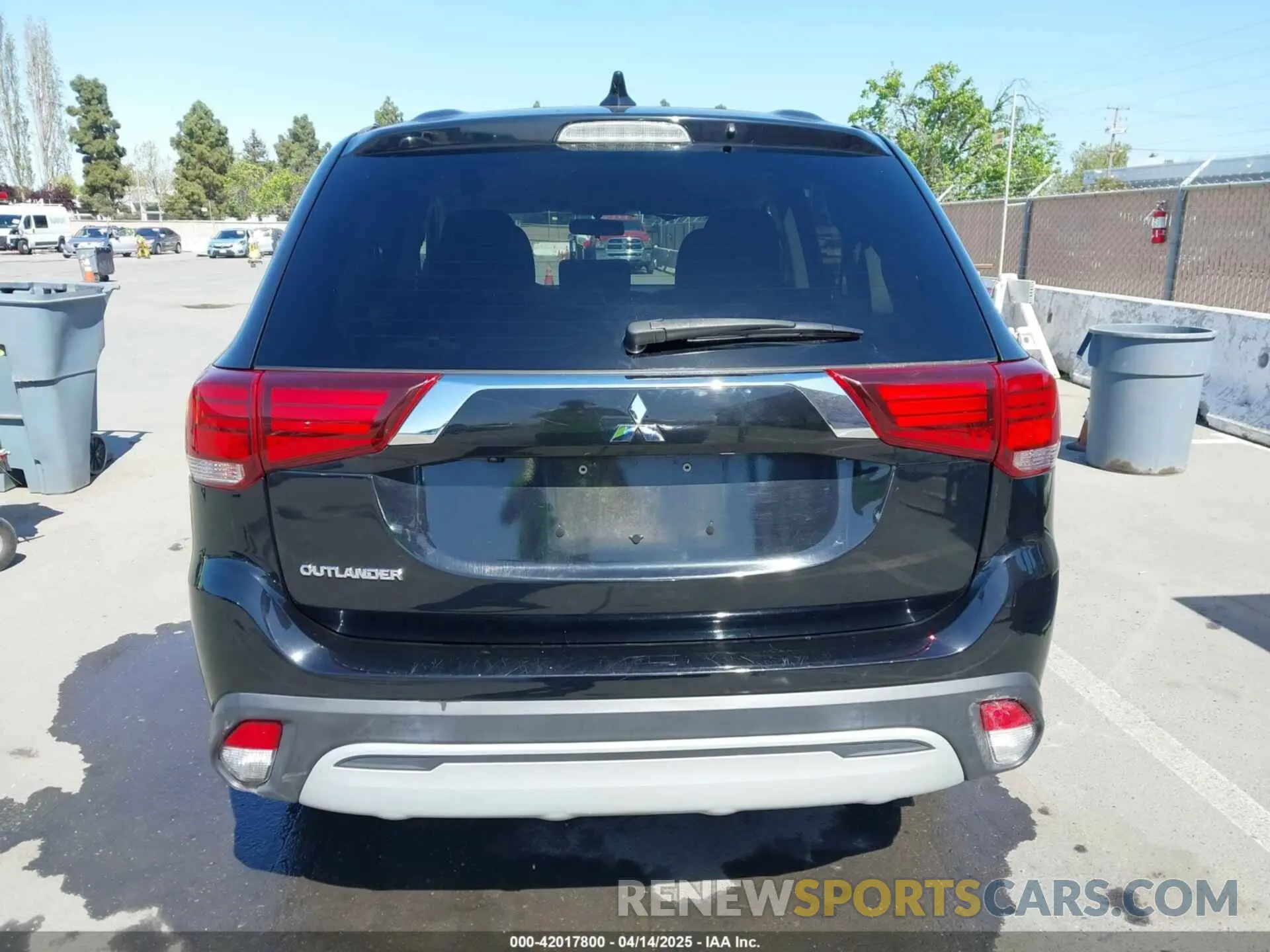 16 Photograph of a damaged car JA4AD2A35LJ001182 MITSUBISHI OUTLANDER 2020