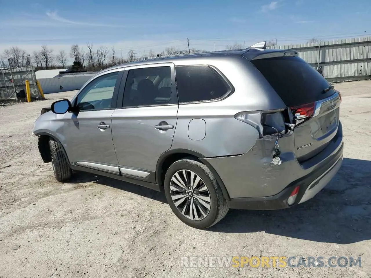 2 Photograph of a damaged car JA4AD2A35LZ033261 MITSUBISHI OUTLANDER 2020