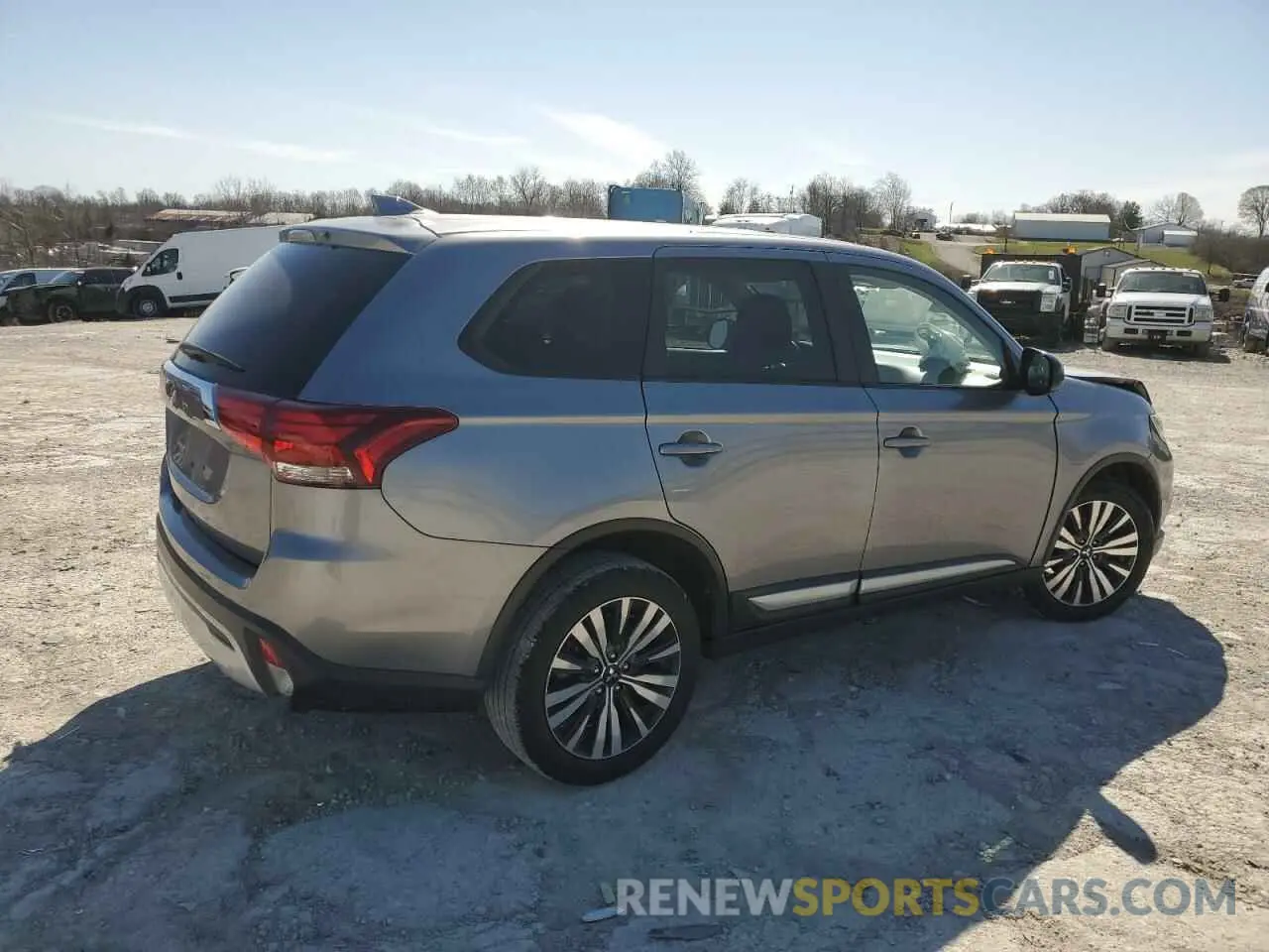 3 Photograph of a damaged car JA4AD2A35LZ033261 MITSUBISHI OUTLANDER 2020
