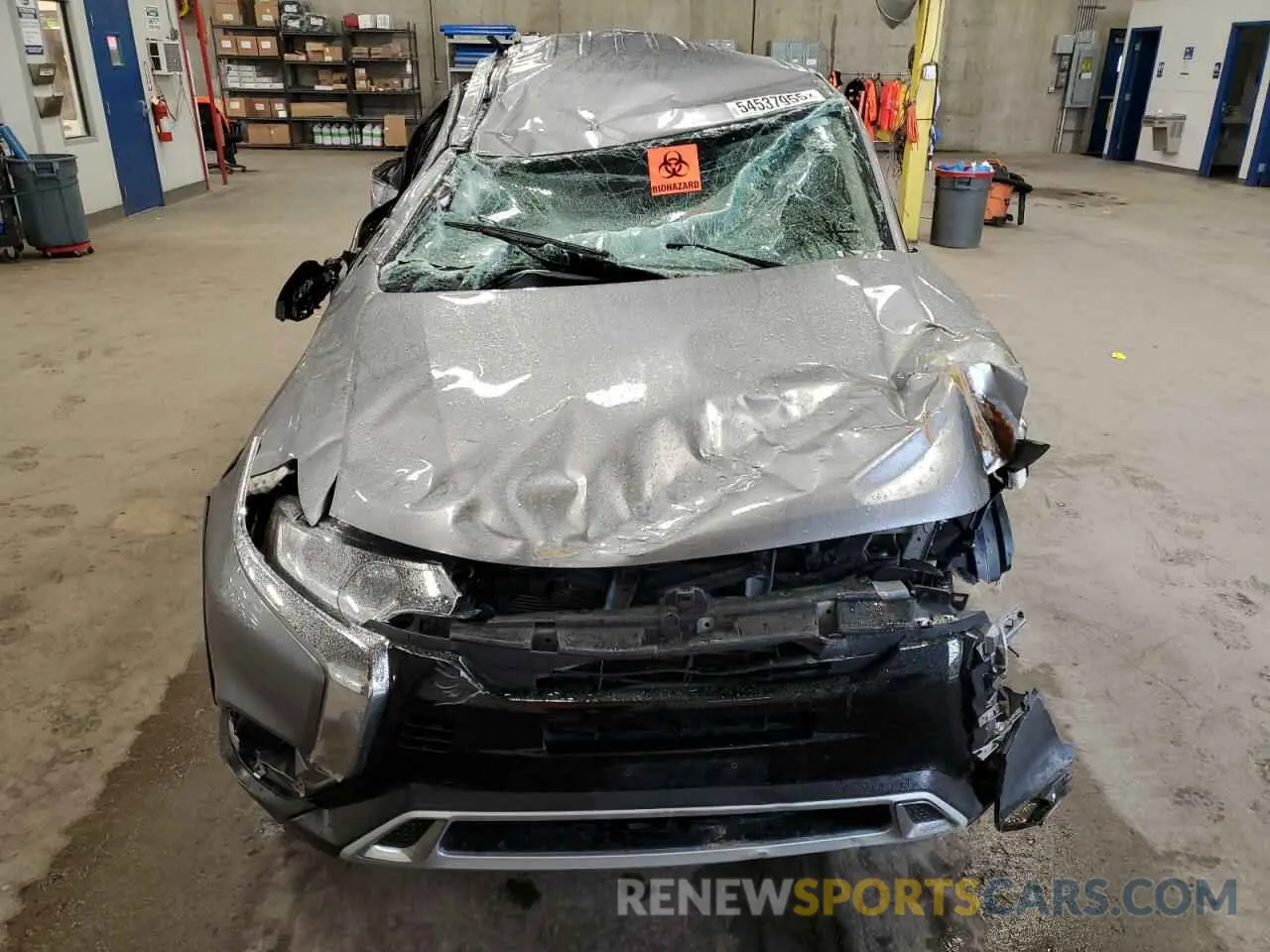 5 Photograph of a damaged car JA4AD2A36LZ047072 MITSUBISHI OUTLANDER 2020