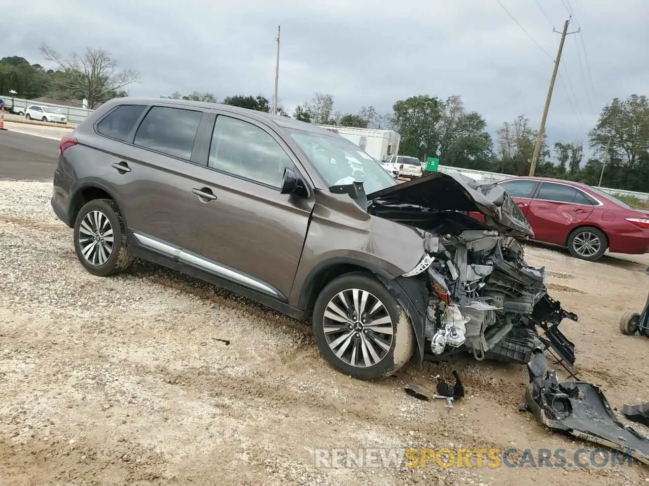 4 Photograph of a damaged car JA4AD2A37LZ039644 MITSUBISHI OUTLANDER 2020