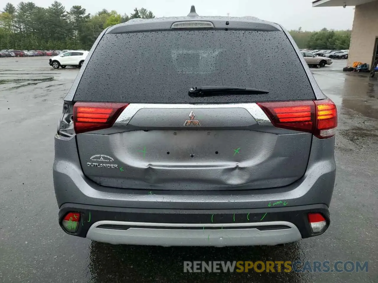 6 Photograph of a damaged car JA4AD2A38LZ006510 MITSUBISHI OUTLANDER 2020