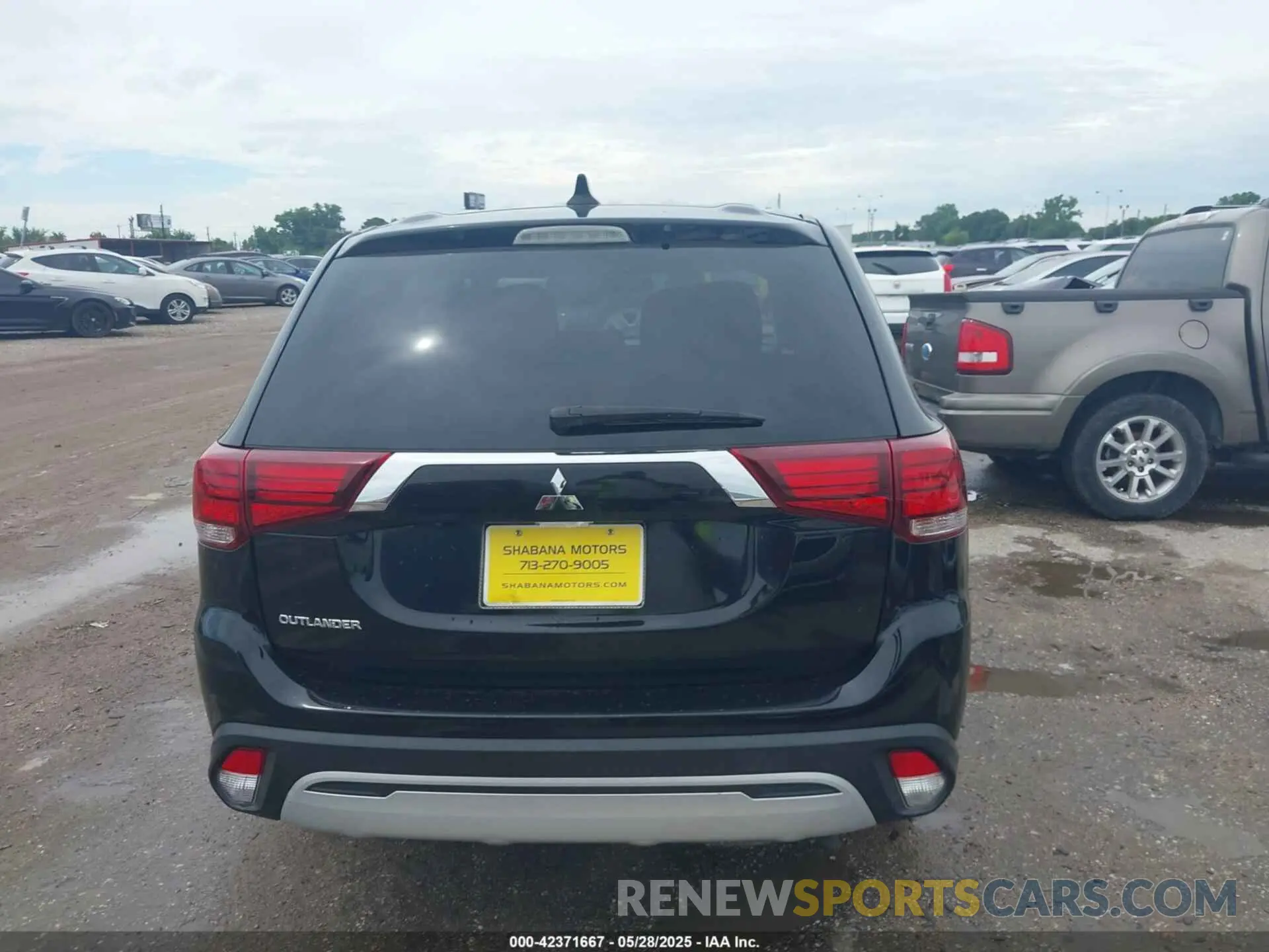 16 Photograph of a damaged car JA4AD2A38LZ019127 MITSUBISHI OUTLANDER 2020