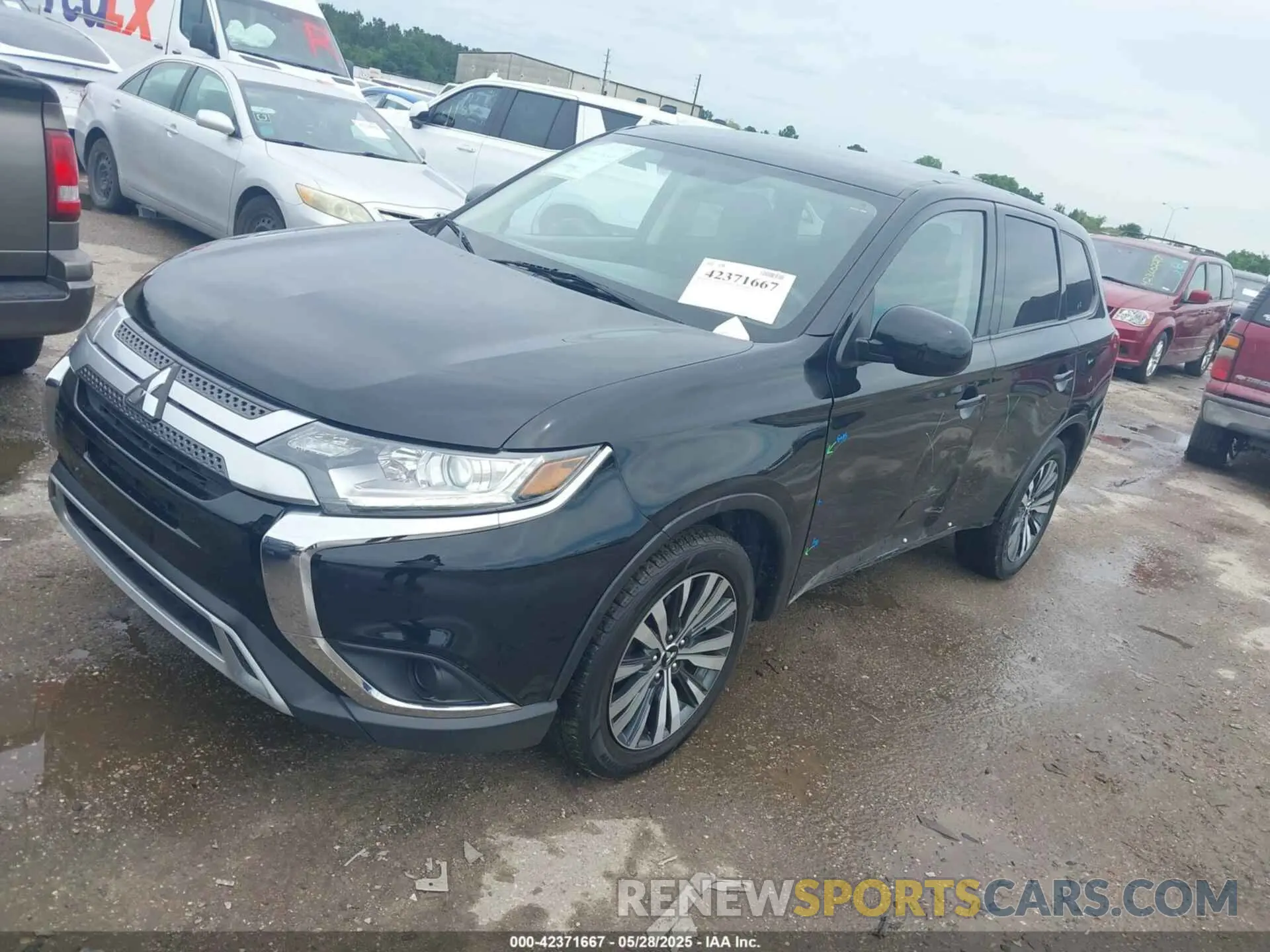 2 Photograph of a damaged car JA4AD2A38LZ019127 MITSUBISHI OUTLANDER 2020