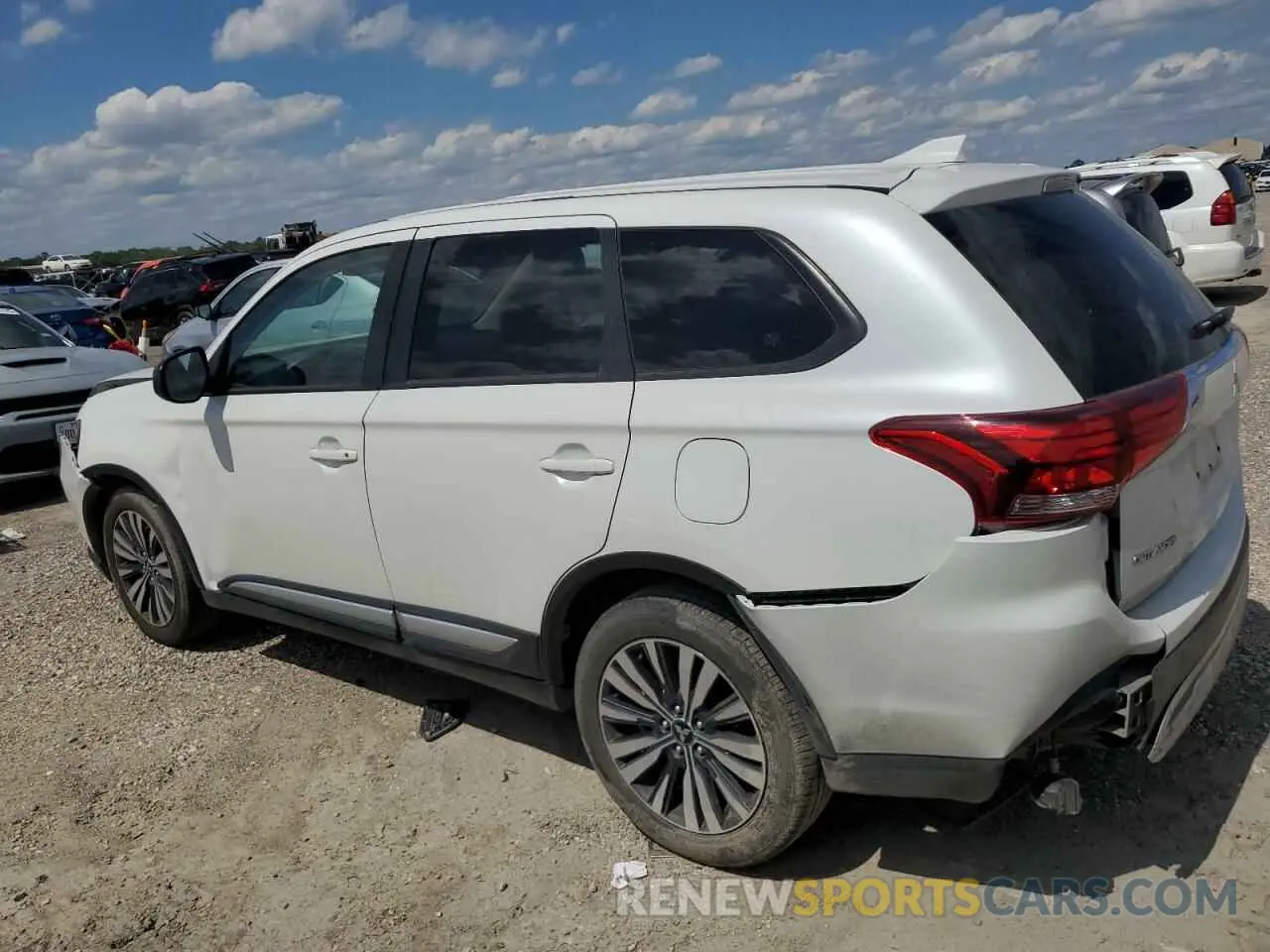 2 Photograph of a damaged car JA4AD2A39LZ048751 MITSUBISHI OUTLANDER 2020
