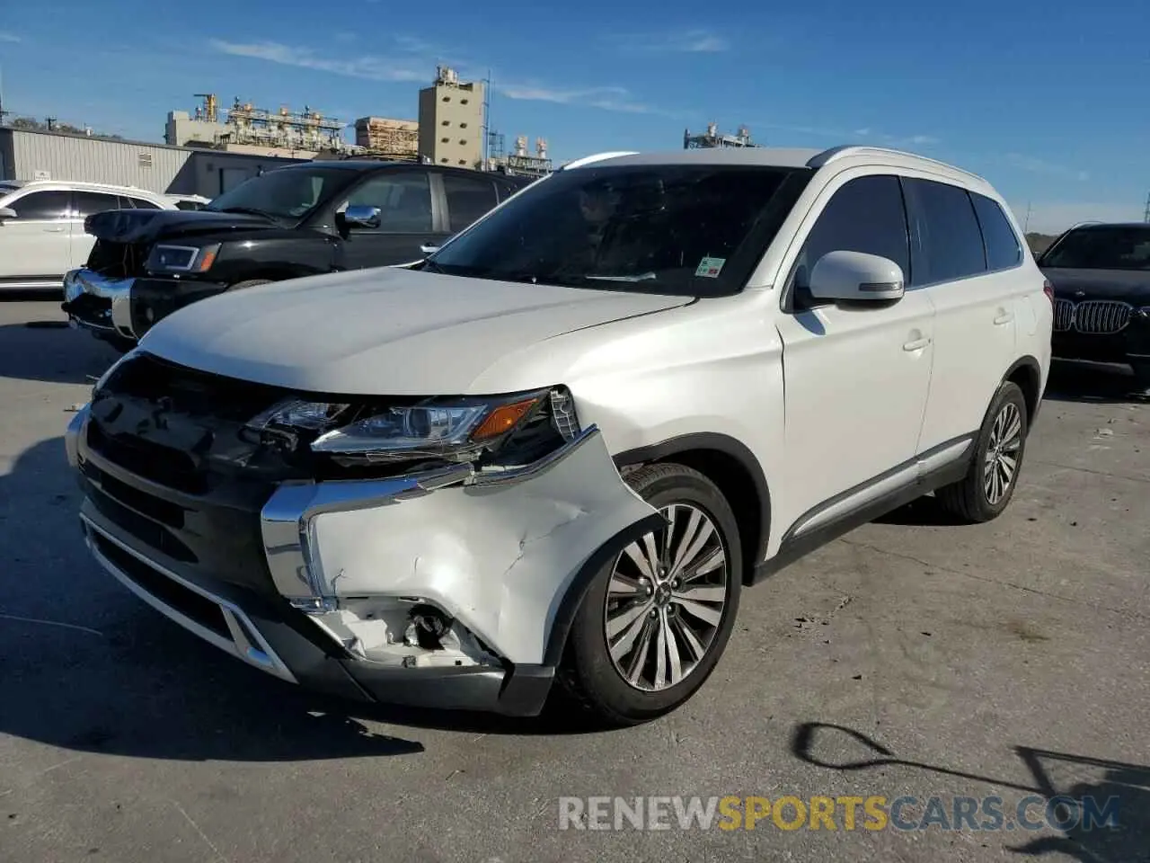 1 Photograph of a damaged car JA4AD3A30LZ006331 MITSUBISHI OUTLANDER 2020