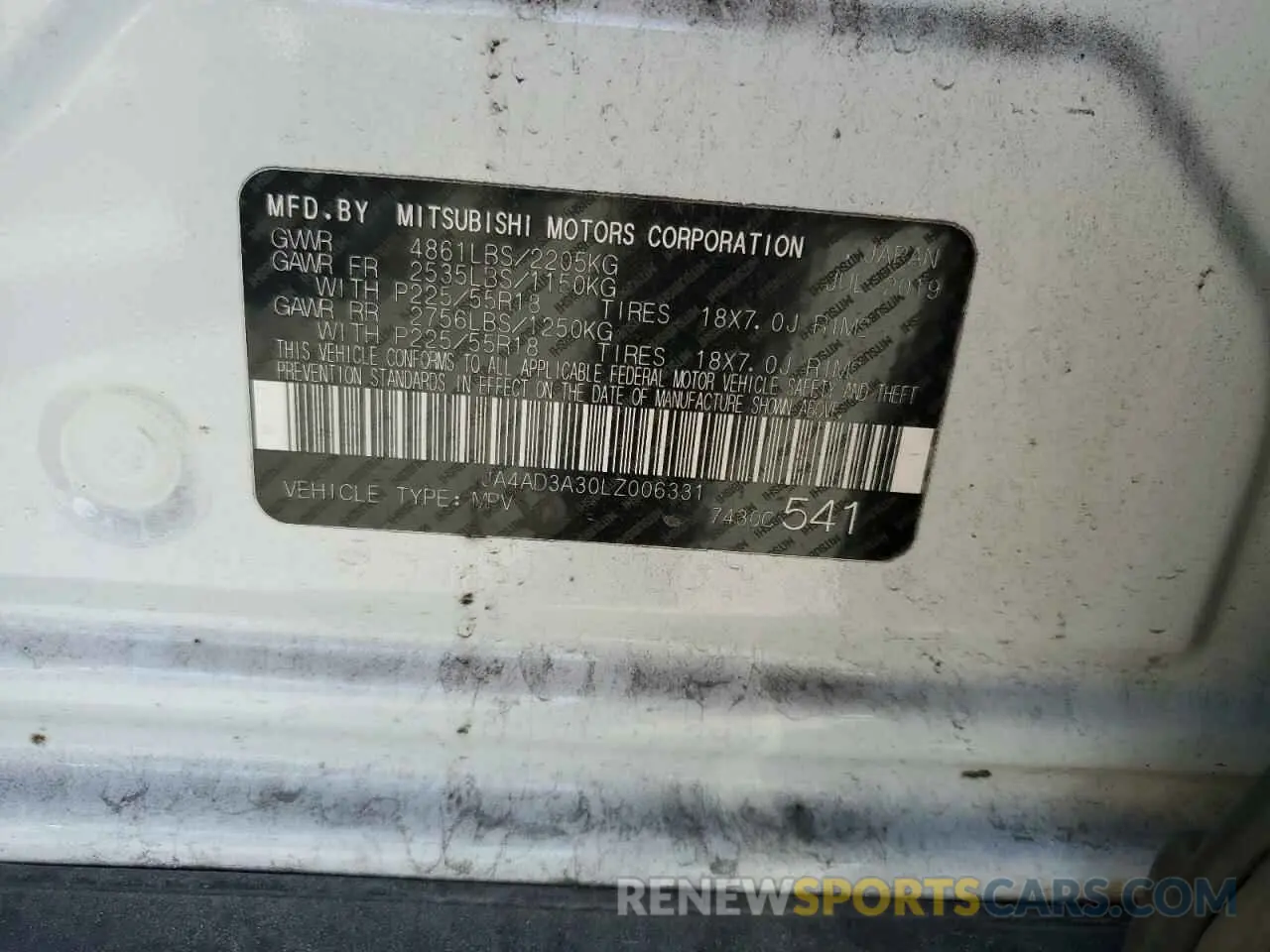 12 Photograph of a damaged car JA4AD3A30LZ006331 MITSUBISHI OUTLANDER 2020