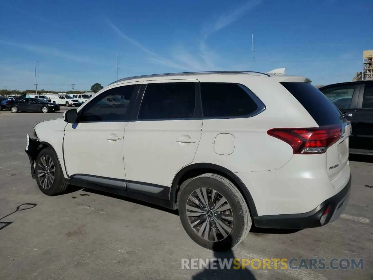 2 Photograph of a damaged car JA4AD3A30LZ006331 MITSUBISHI OUTLANDER 2020