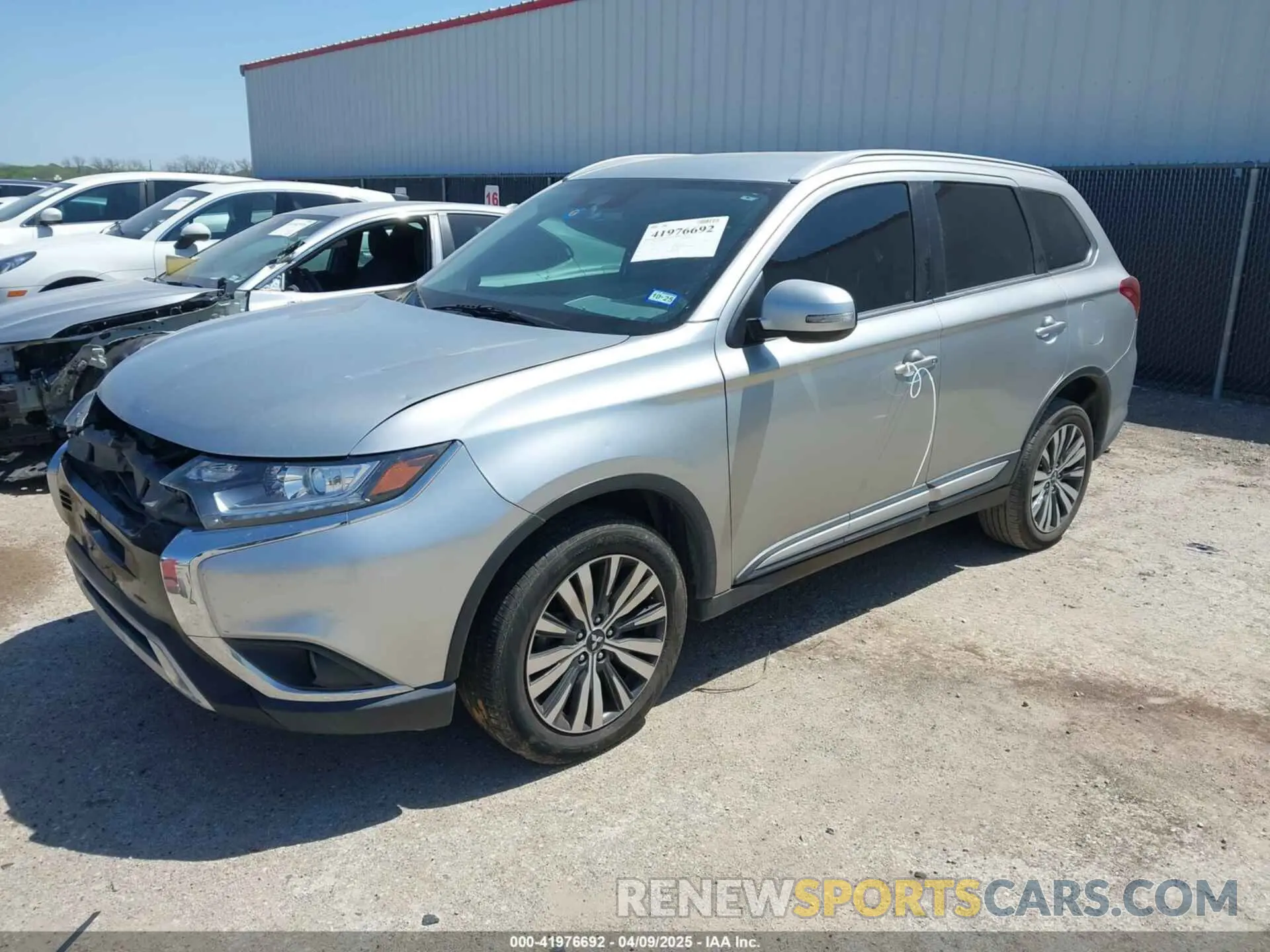 2 Photograph of a damaged car JA4AD3A30LZ029043 MITSUBISHI OUTLANDER 2020