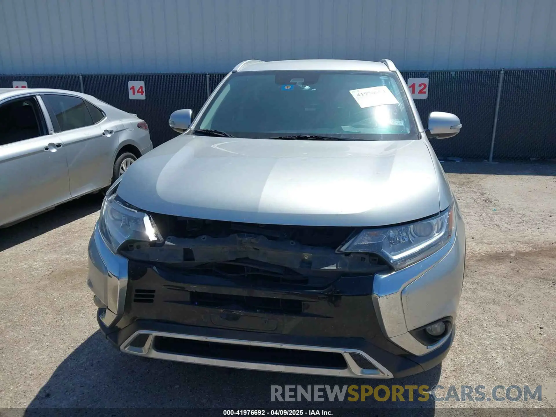 6 Photograph of a damaged car JA4AD3A30LZ029043 MITSUBISHI OUTLANDER 2020