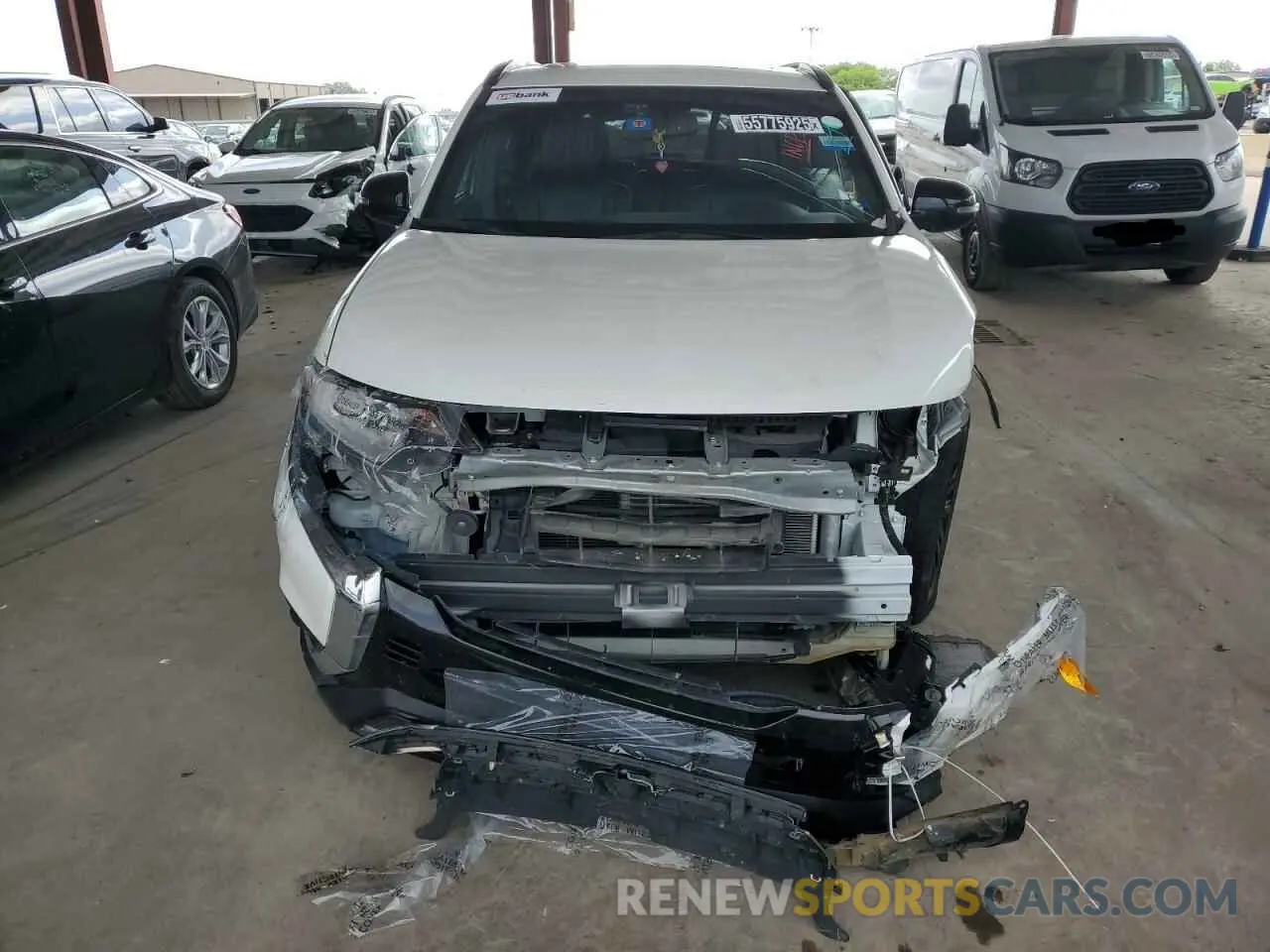 5 Photograph of a damaged car JA4AD3A30LZ039104 MITSUBISHI OUTLANDER 2020
