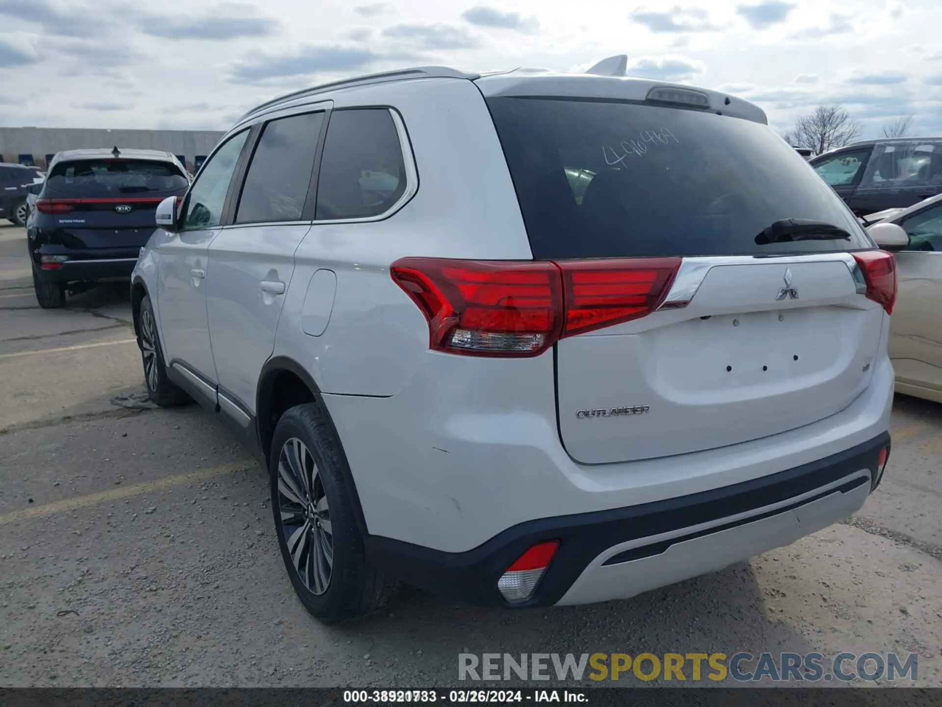 3 Photograph of a damaged car JA4AD3A31LZ021212 MITSUBISHI OUTLANDER 2020