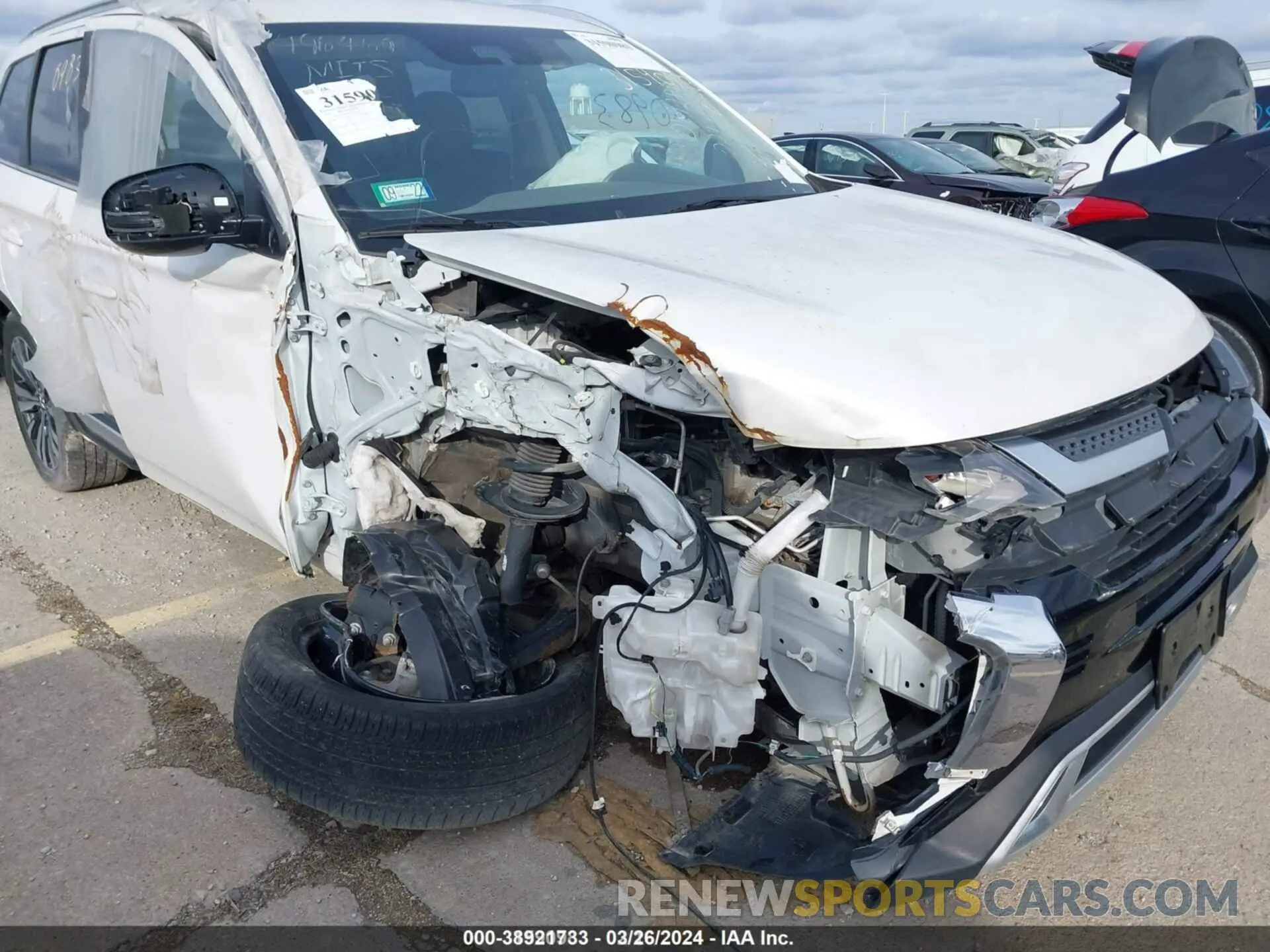 6 Photograph of a damaged car JA4AD3A31LZ021212 MITSUBISHI OUTLANDER 2020