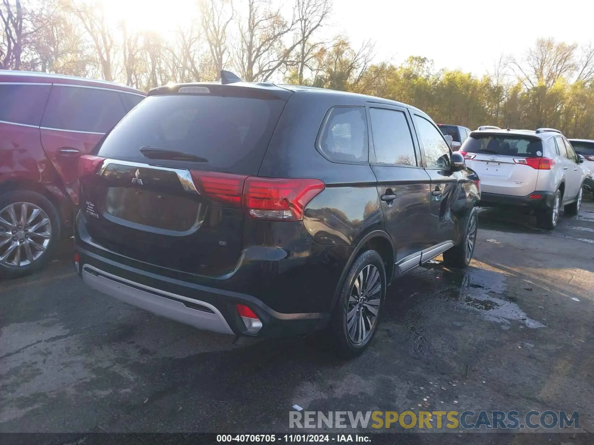 4 Photograph of a damaged car JA4AD3A31LZ023302 MITSUBISHI OUTLANDER 2020