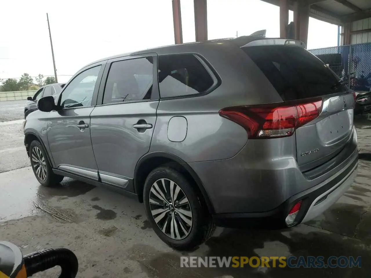 2 Photograph of a damaged car JA4AD3A32LZ018030 MITSUBISHI OUTLANDER 2020