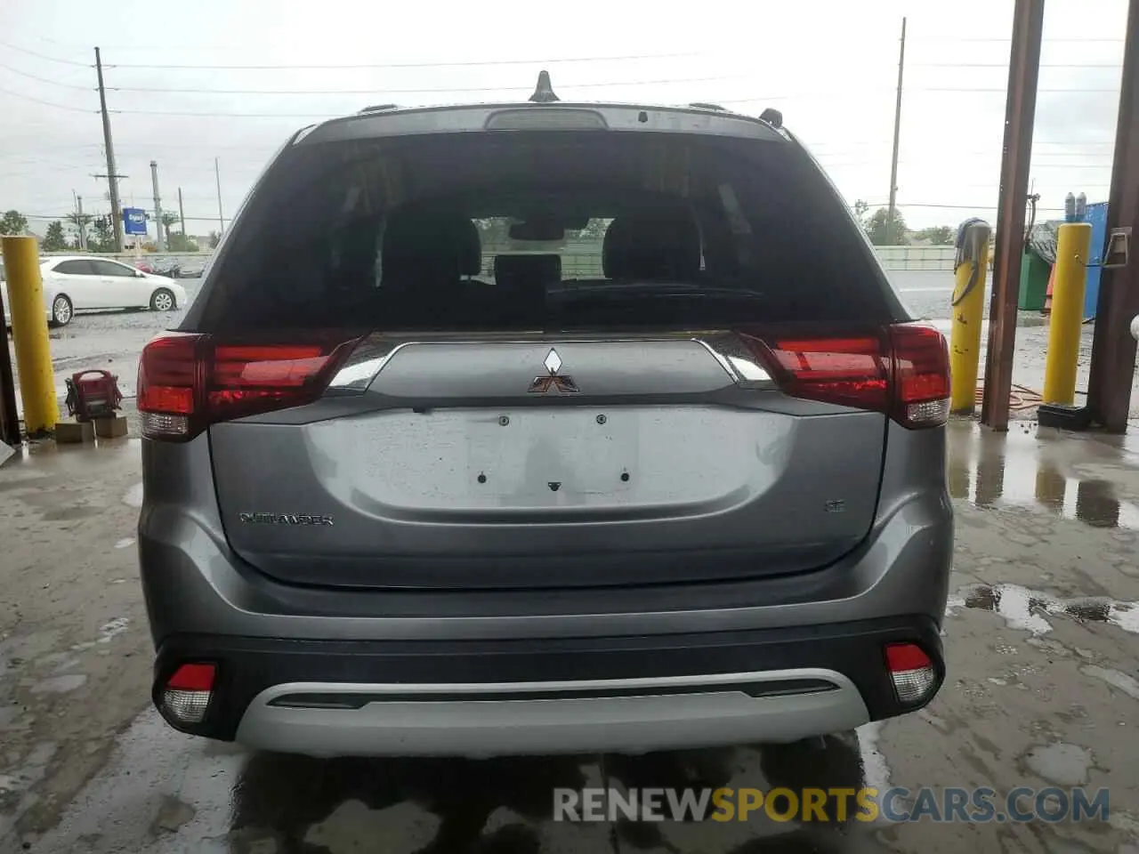6 Photograph of a damaged car JA4AD3A32LZ018030 MITSUBISHI OUTLANDER 2020