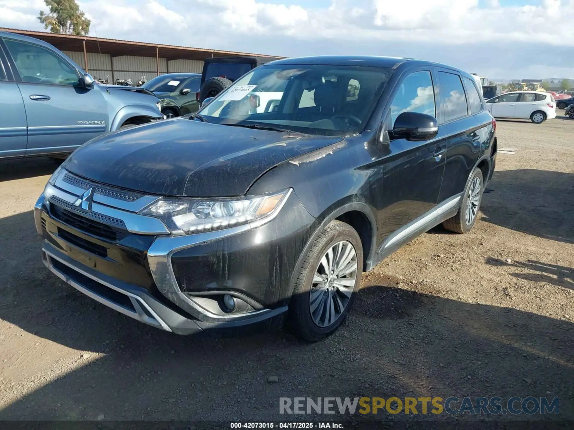 2 Photograph of a damaged car JA4AD3A32LZ023826 MITSUBISHI OUTLANDER 2020