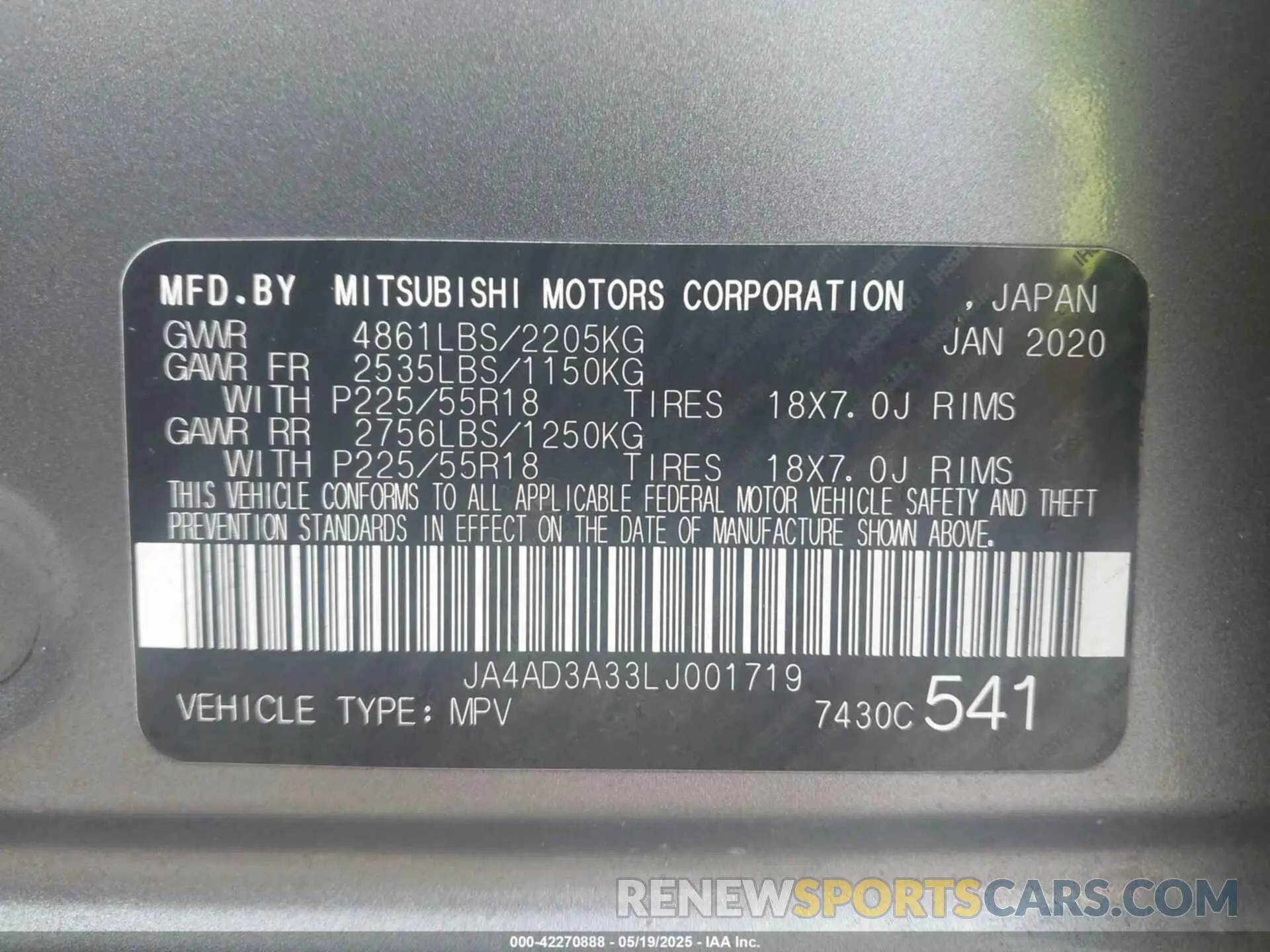 9 Photograph of a damaged car JA4AD3A33LJ001719 MITSUBISHI OUTLANDER 2020