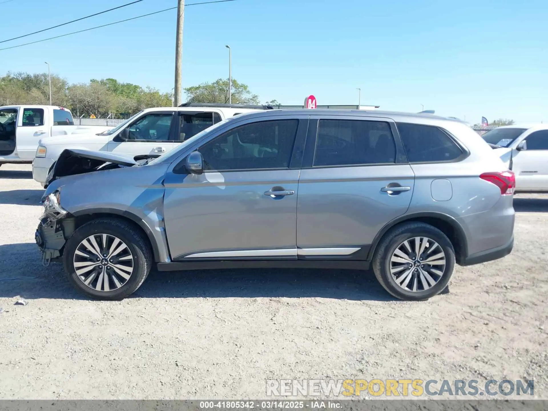 15 Photograph of a damaged car JA4AD3A33LZ025410 MITSUBISHI OUTLANDER 2020