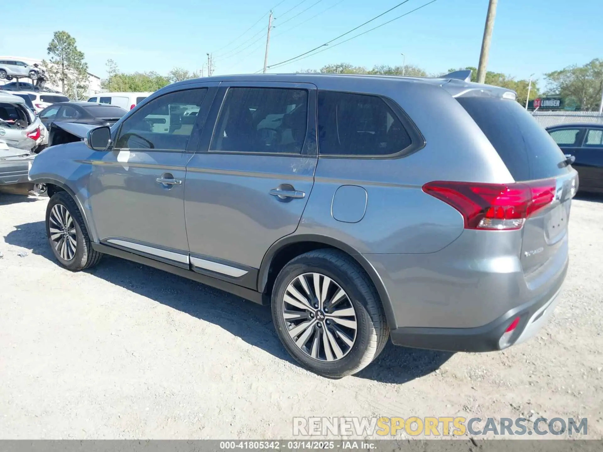 3 Photograph of a damaged car JA4AD3A33LZ025410 MITSUBISHI OUTLANDER 2020