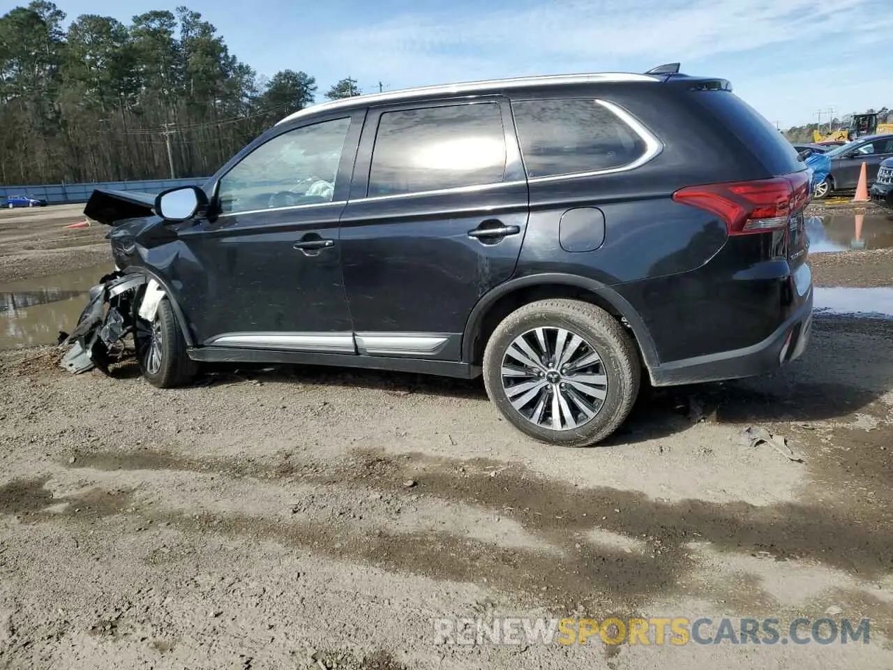 2 Photograph of a damaged car JA4AD3A34LZ031362 MITSUBISHI OUTLANDER 2020