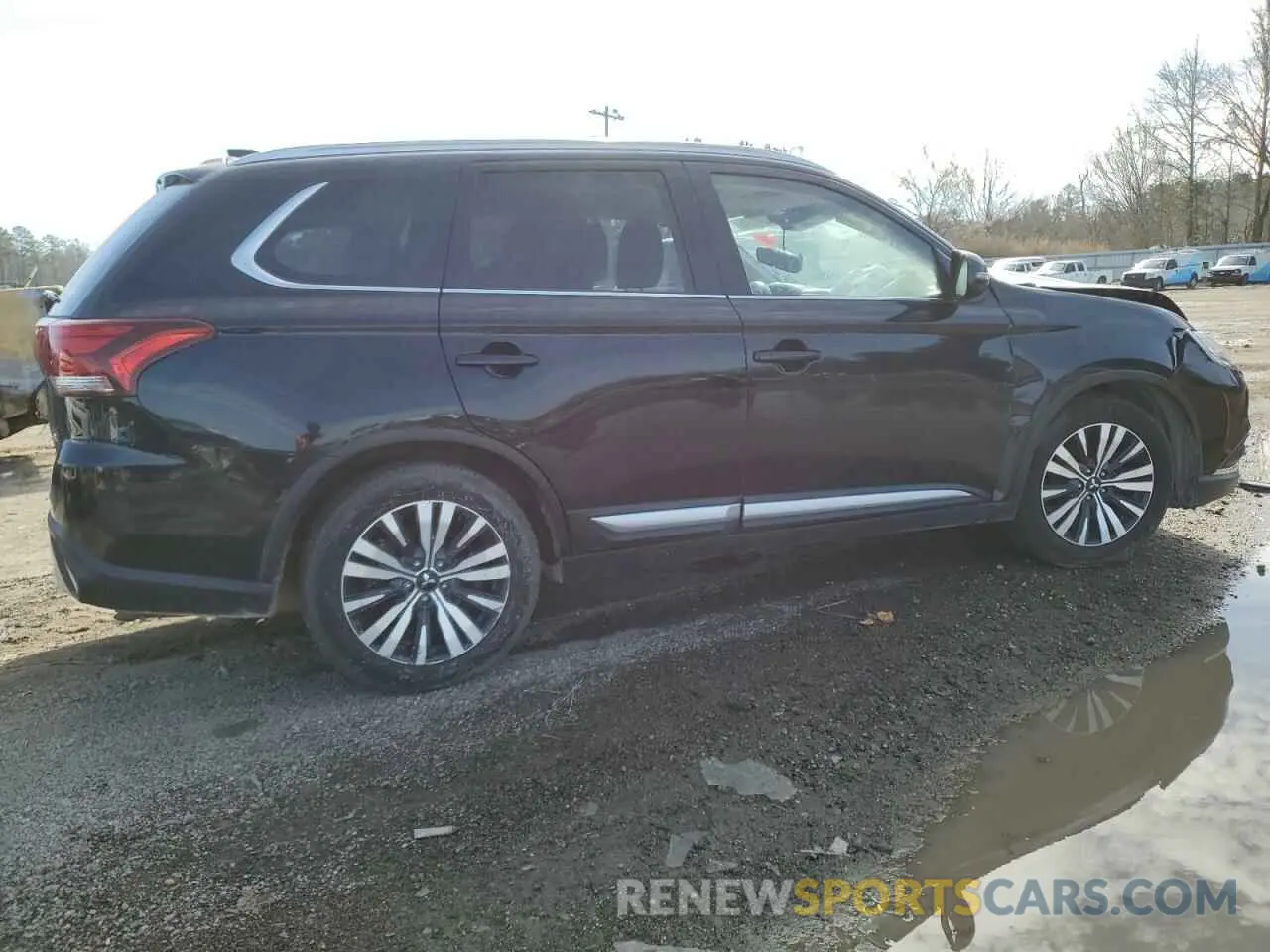 3 Photograph of a damaged car JA4AD3A34LZ031362 MITSUBISHI OUTLANDER 2020