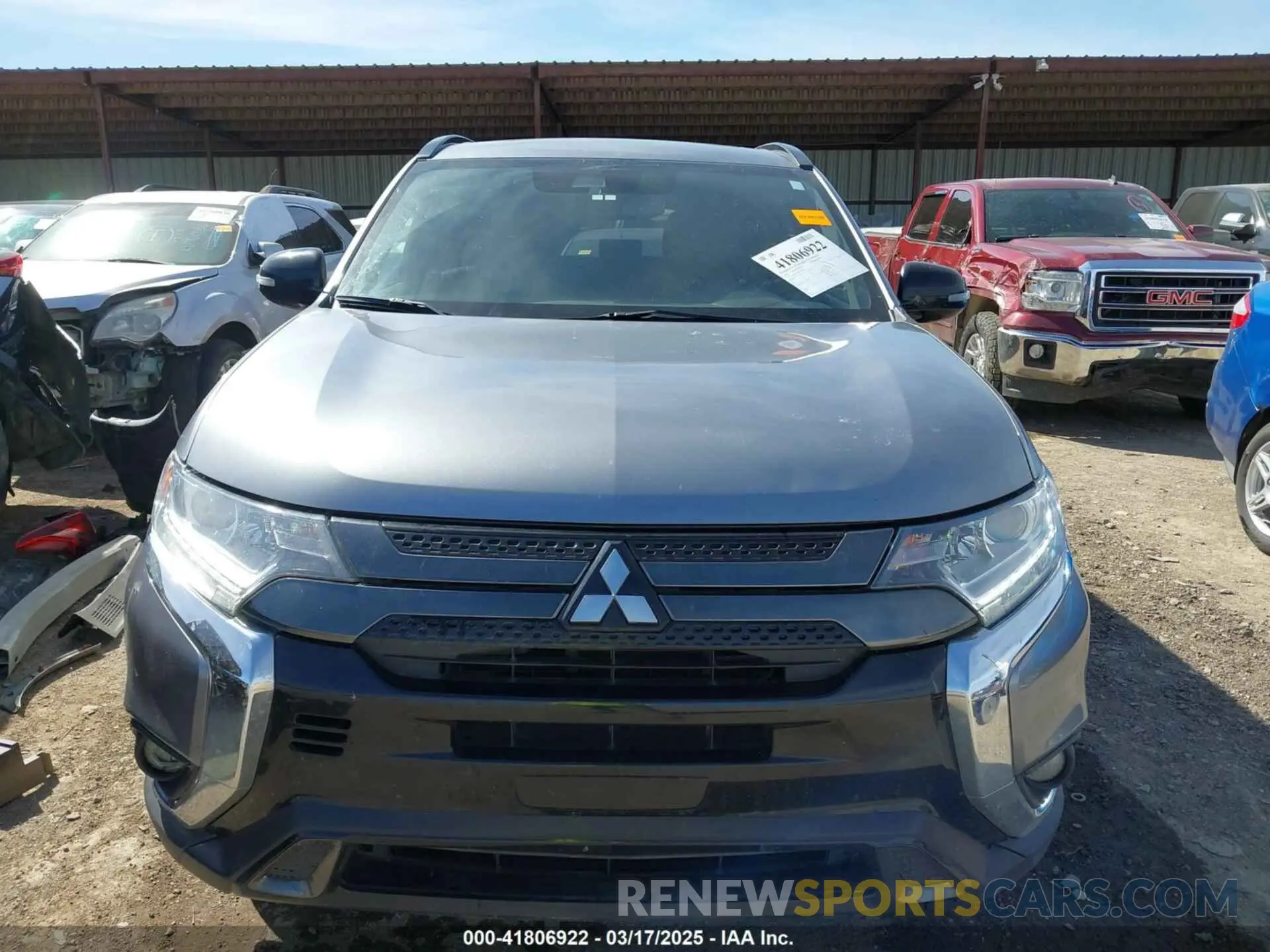 13 Photograph of a damaged car JA4AD3A34LZ036626 MITSUBISHI OUTLANDER 2020