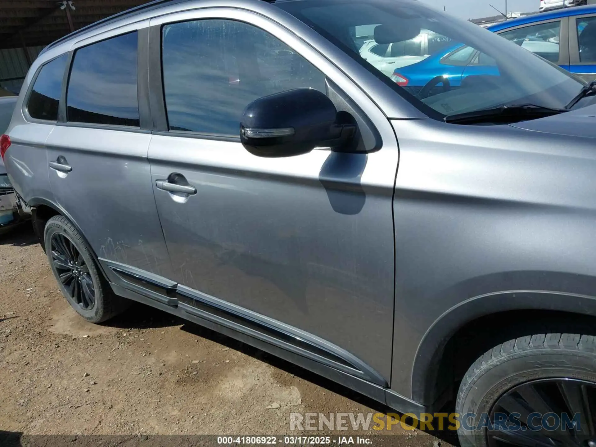 14 Photograph of a damaged car JA4AD3A34LZ036626 MITSUBISHI OUTLANDER 2020