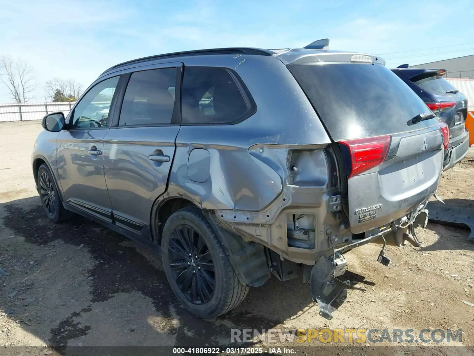 3 Photograph of a damaged car JA4AD3A34LZ036626 MITSUBISHI OUTLANDER 2020
