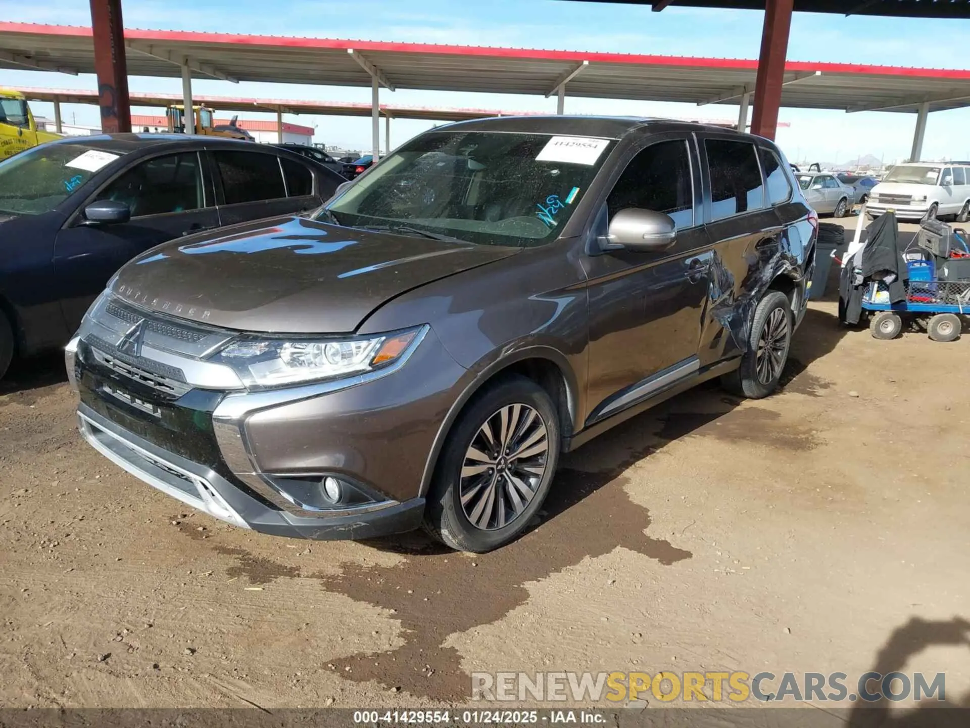 2 Photograph of a damaged car JA4AD3A34LZ046556 MITSUBISHI OUTLANDER 2020