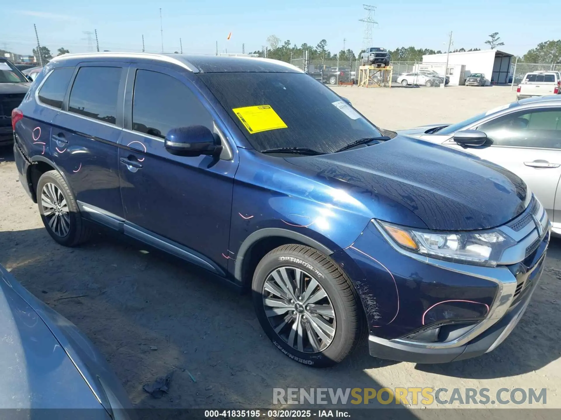 1 Photograph of a damaged car JA4AD3A36LZ020105 MITSUBISHI OUTLANDER 2020