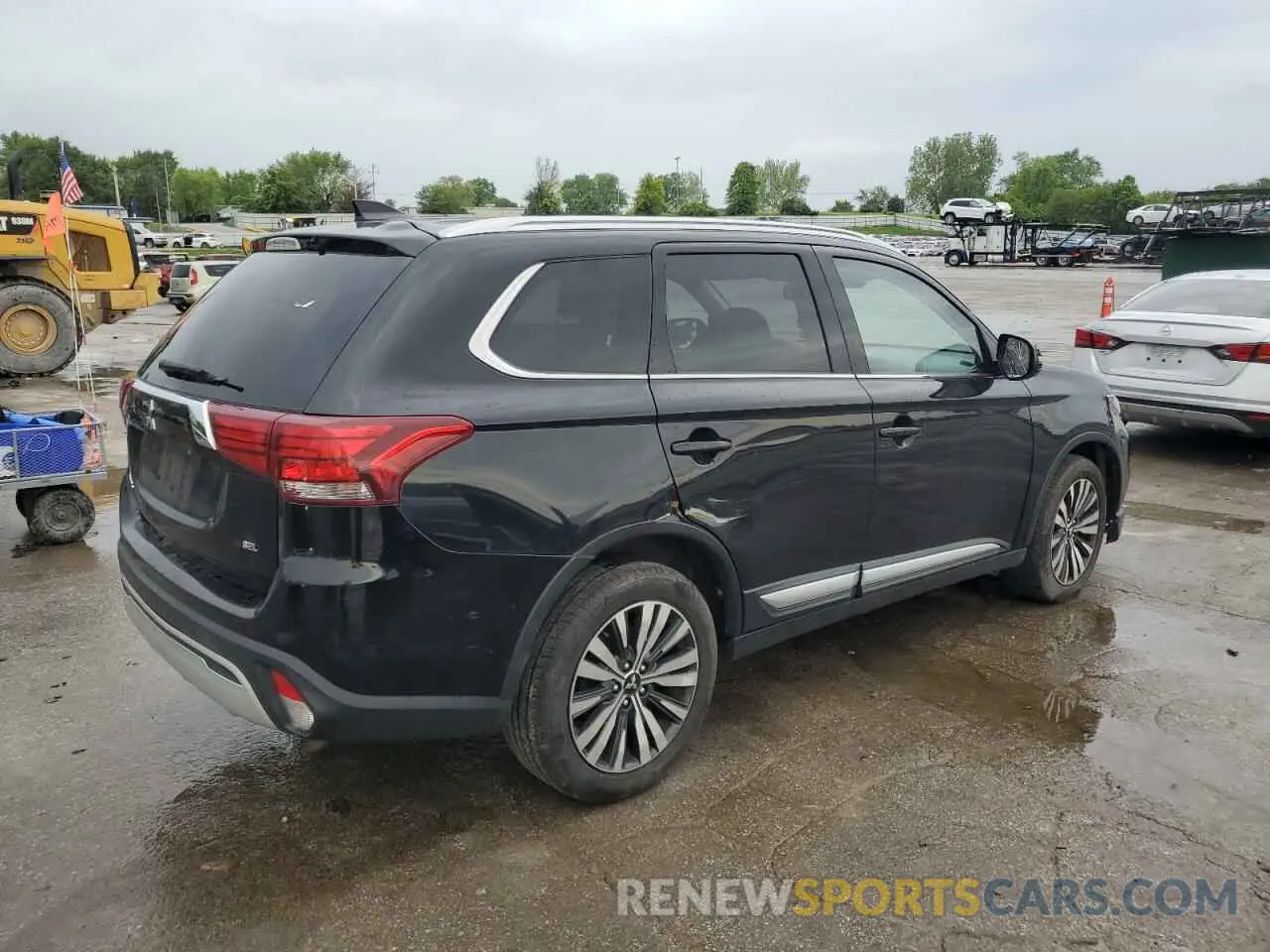 3 Photograph of a damaged car JA4AD3A37LZ020212 MITSUBISHI OUTLANDER 2020