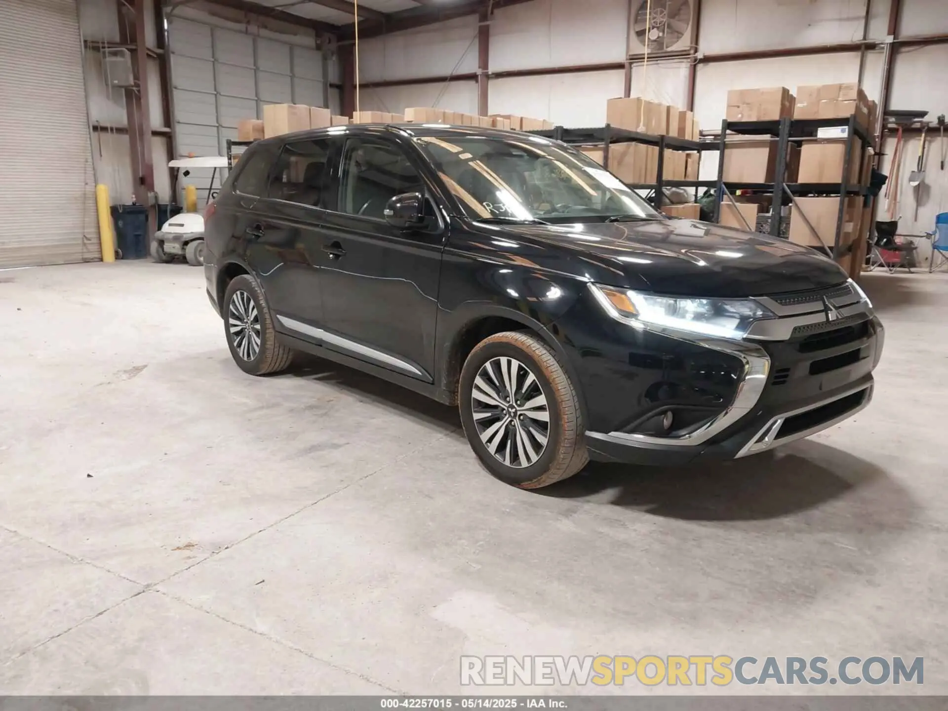 1 Photograph of a damaged car JA4AD3A37LZ024101 MITSUBISHI OUTLANDER 2020