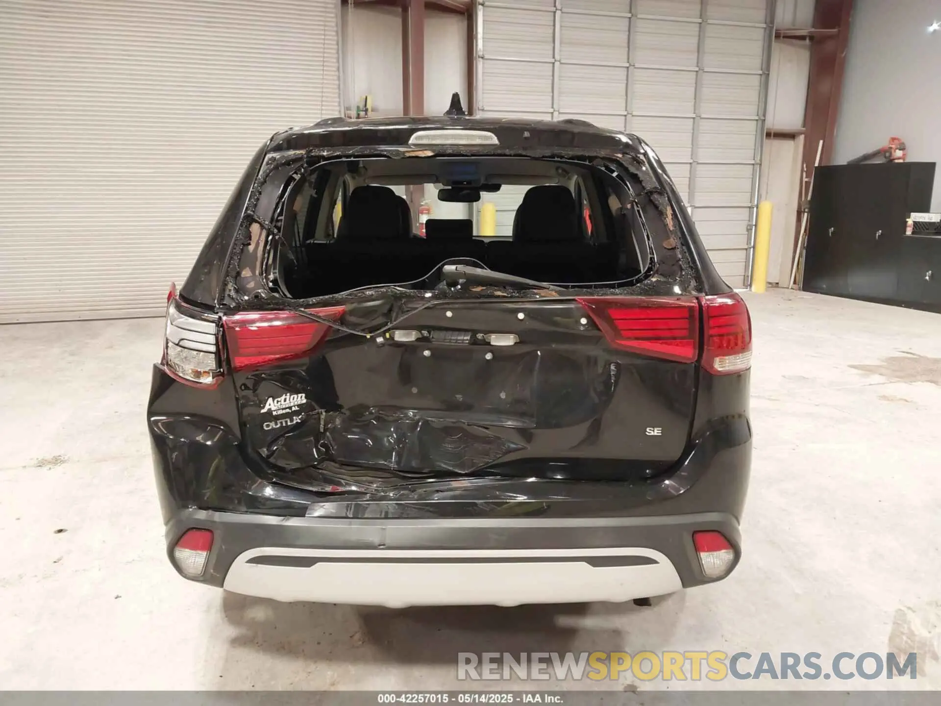16 Photograph of a damaged car JA4AD3A37LZ024101 MITSUBISHI OUTLANDER 2020