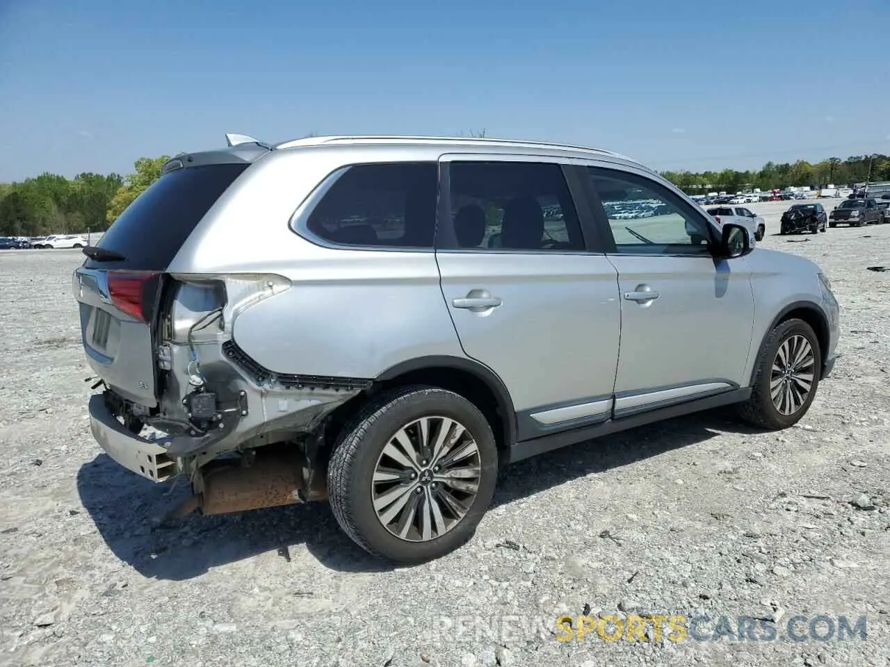 3 Photograph of a damaged car JA4AD3A37LZ032294 MITSUBISHI OUTLANDER 2020