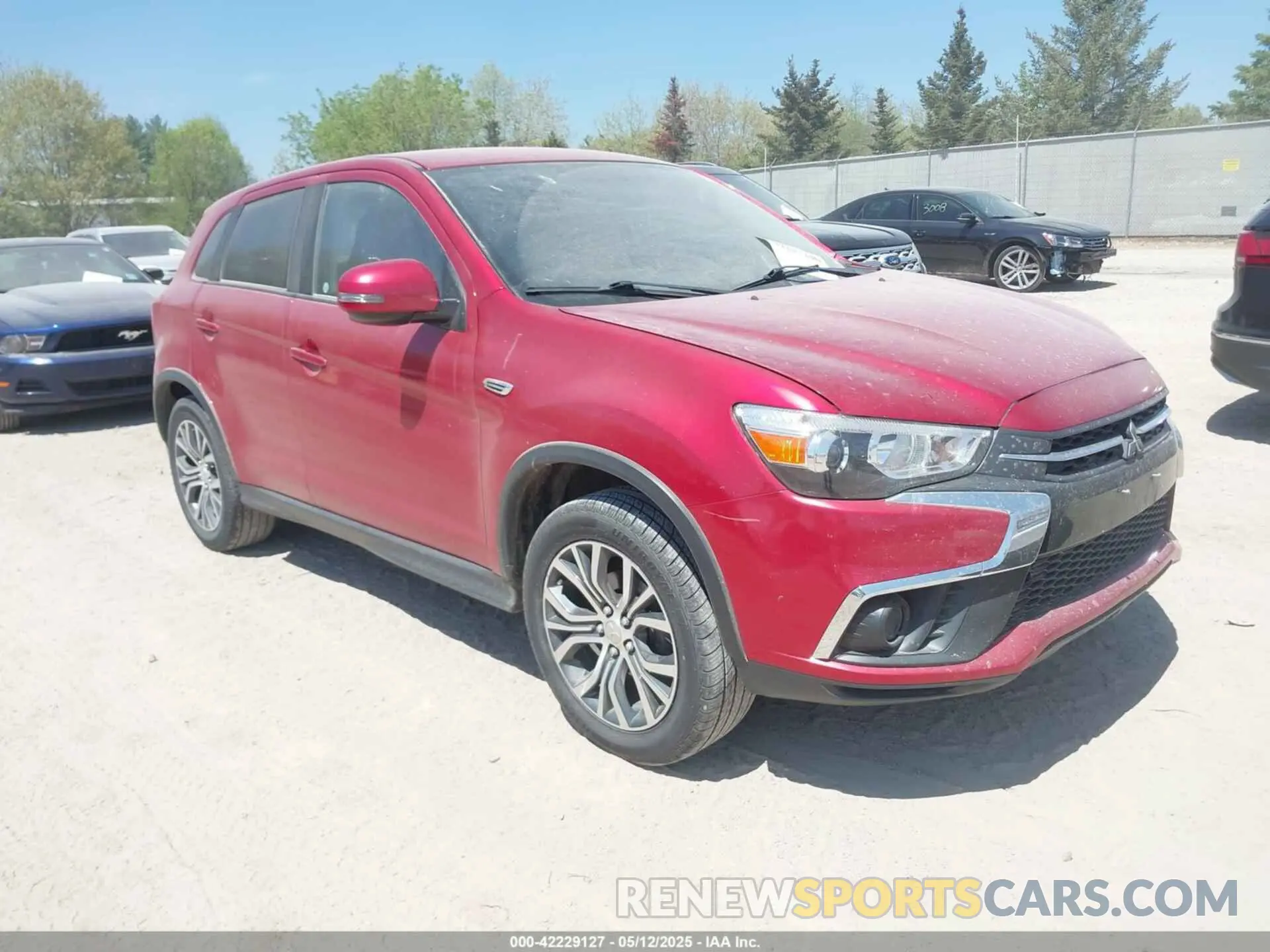 1 Photograph of a damaged car JA4AD3A37LZ034935 MITSUBISHI OUTLANDER 2020