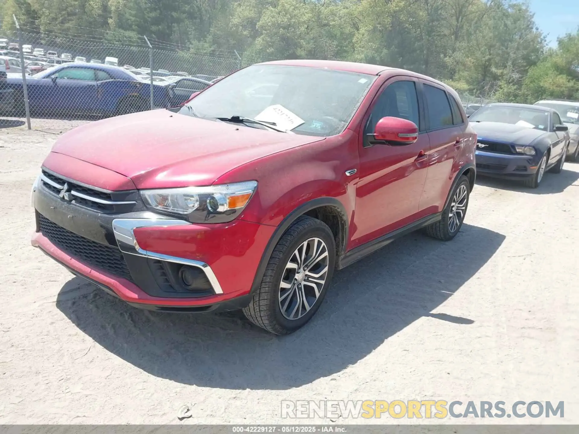 2 Photograph of a damaged car JA4AD3A37LZ034935 MITSUBISHI OUTLANDER 2020