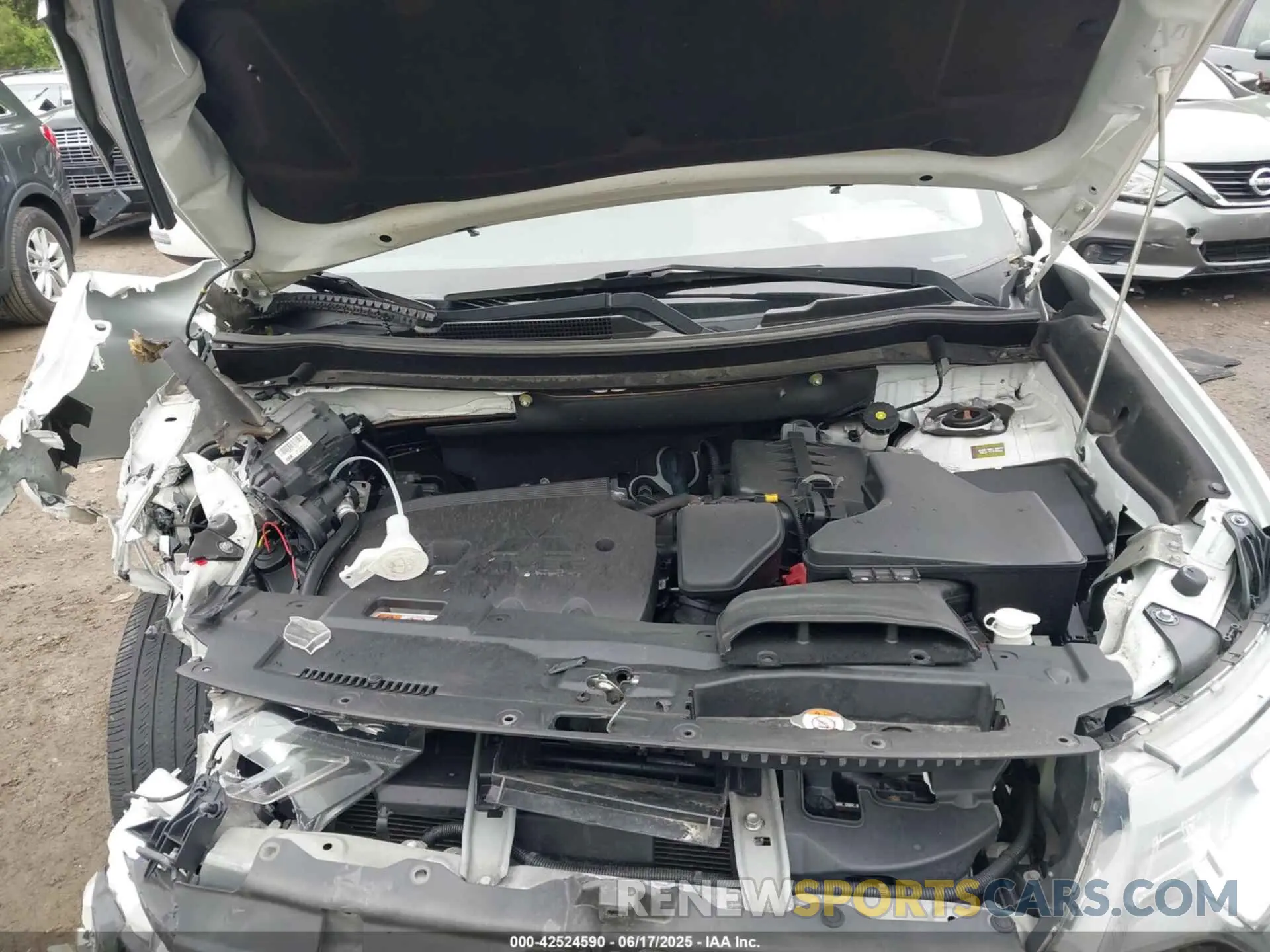 10 Photograph of a damaged car JA4AD3A37LZ040489 MITSUBISHI OUTLANDER 2020