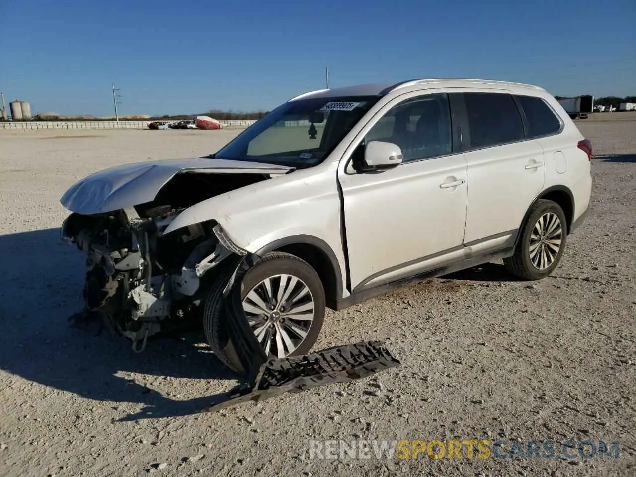 1 Photograph of a damaged car JA4AD3A38LZ021238 MITSUBISHI OUTLANDER 2020
