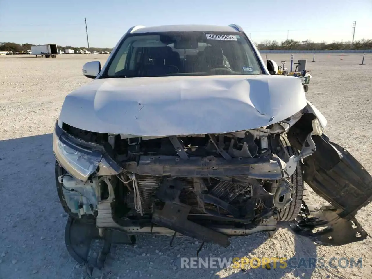 5 Photograph of a damaged car JA4AD3A38LZ021238 MITSUBISHI OUTLANDER 2020