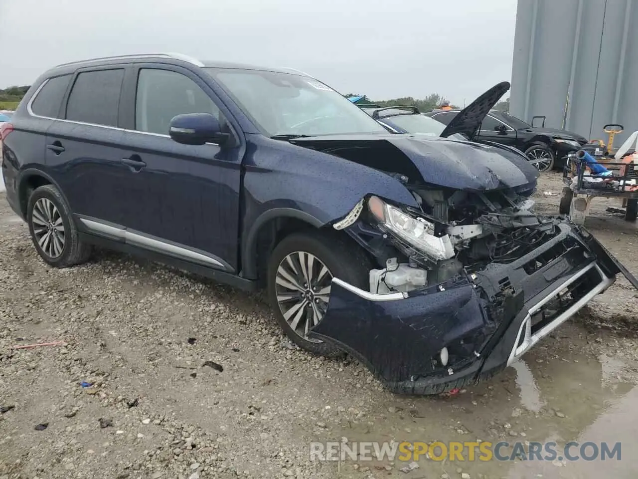 4 Photograph of a damaged car JA4AD3A38LZ030392 MITSUBISHI OUTLANDER 2020