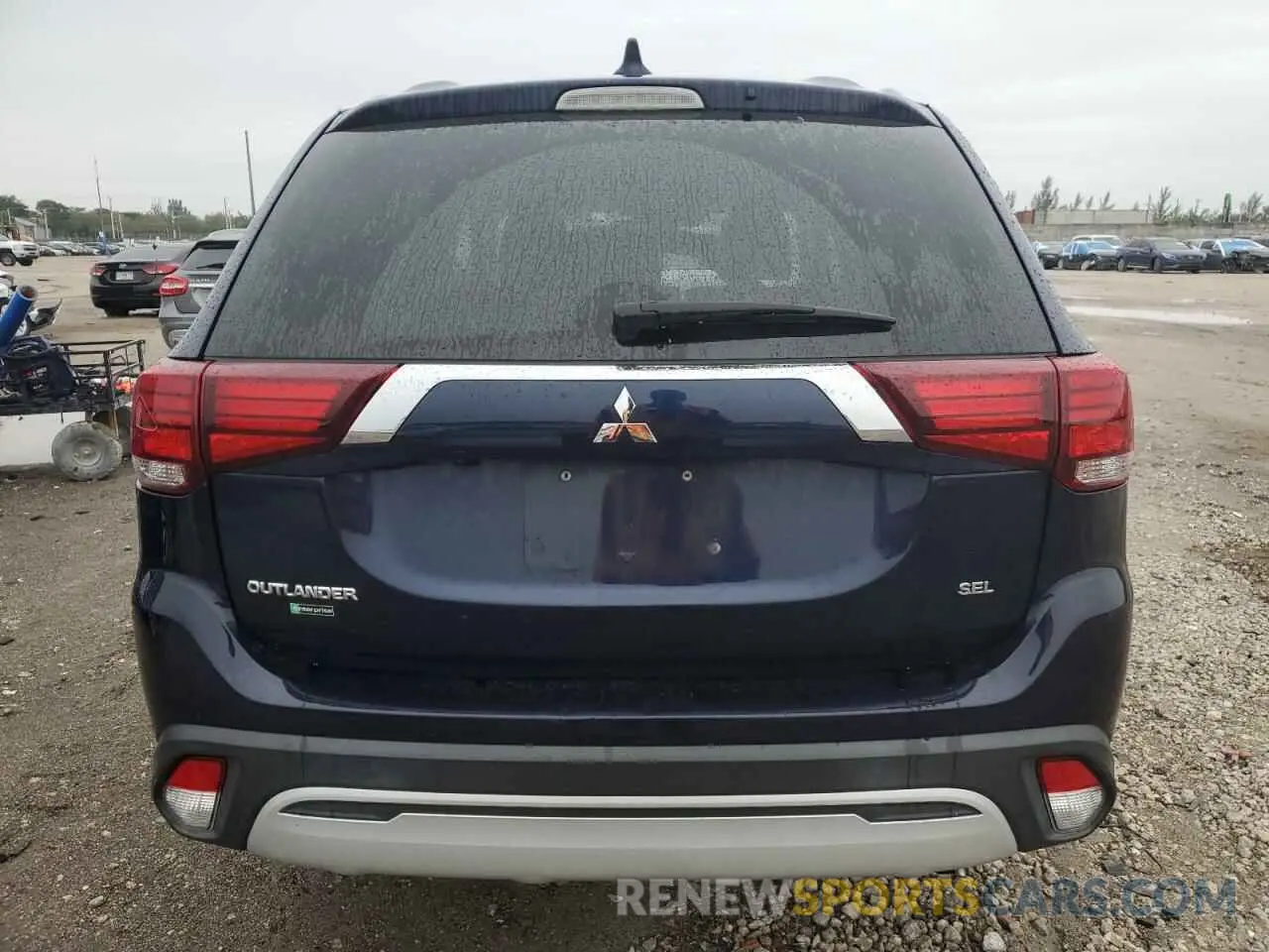 6 Photograph of a damaged car JA4AD3A38LZ030392 MITSUBISHI OUTLANDER 2020