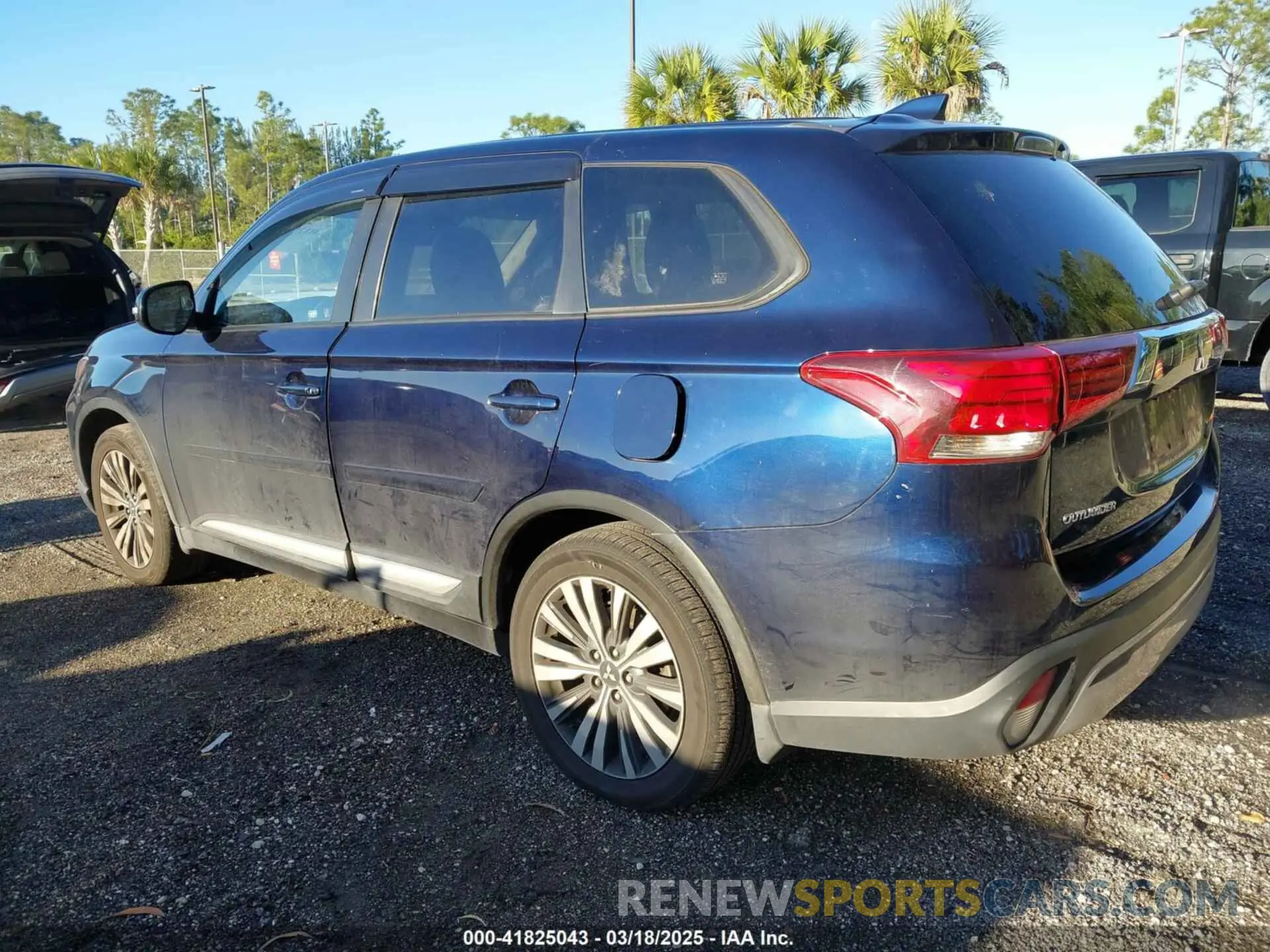 12 Photograph of a damaged car JA4AD3A39LZ004691 MITSUBISHI OUTLANDER 2020