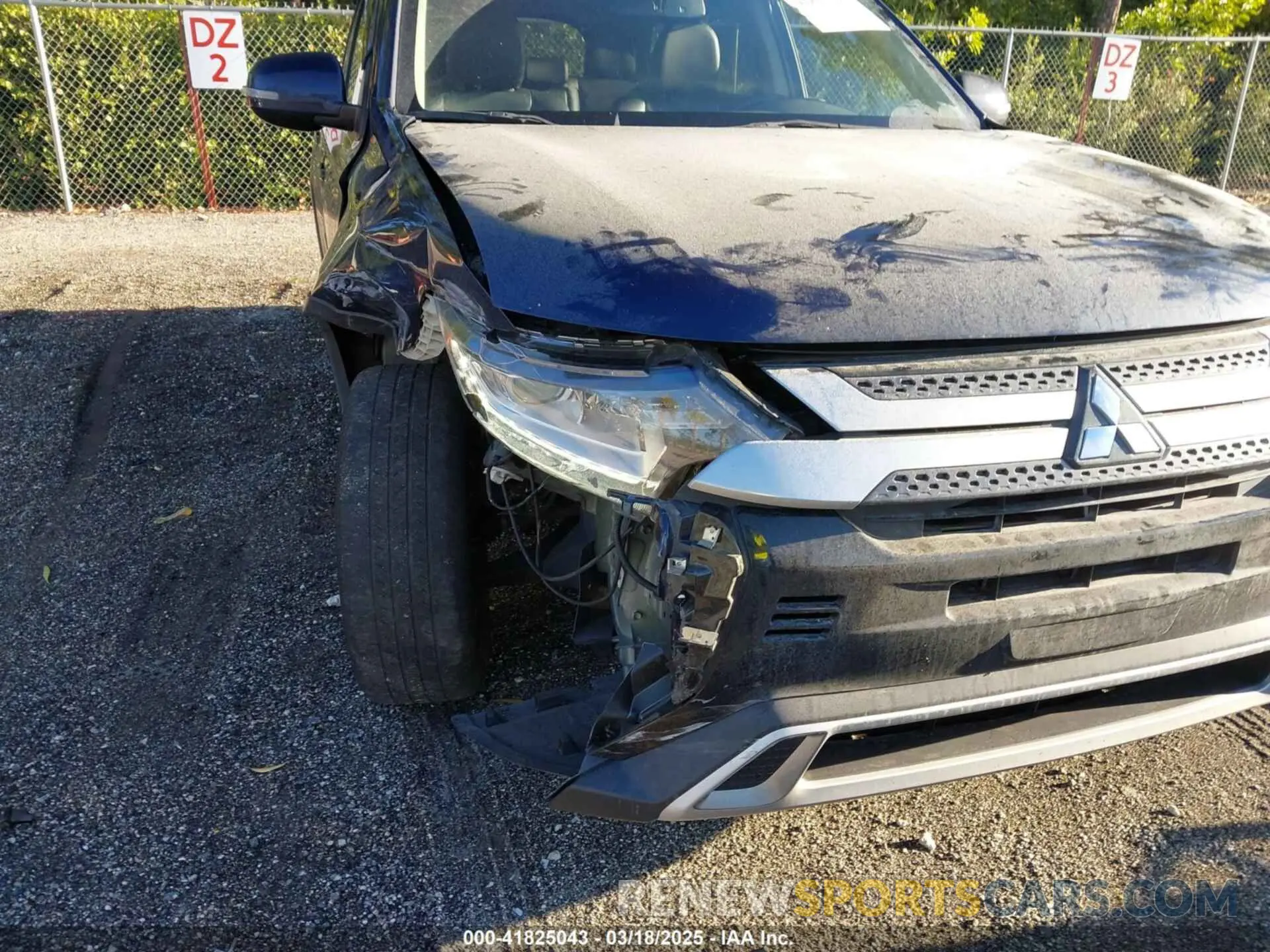 6 Photograph of a damaged car JA4AD3A39LZ004691 MITSUBISHI OUTLANDER 2020