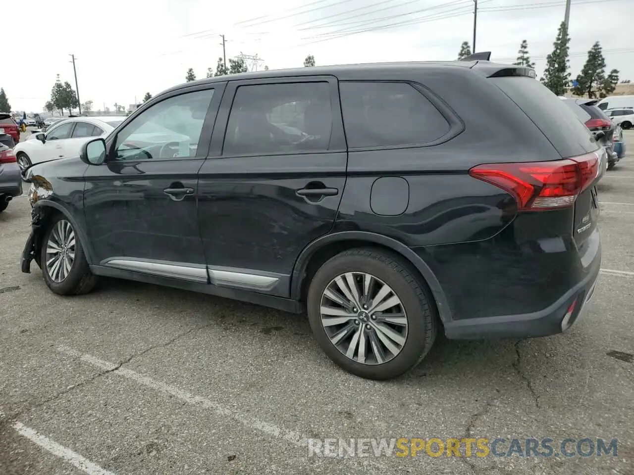 2 Photograph of a damaged car JA4AD3A39LZ017523 MITSUBISHI OUTLANDER 2020