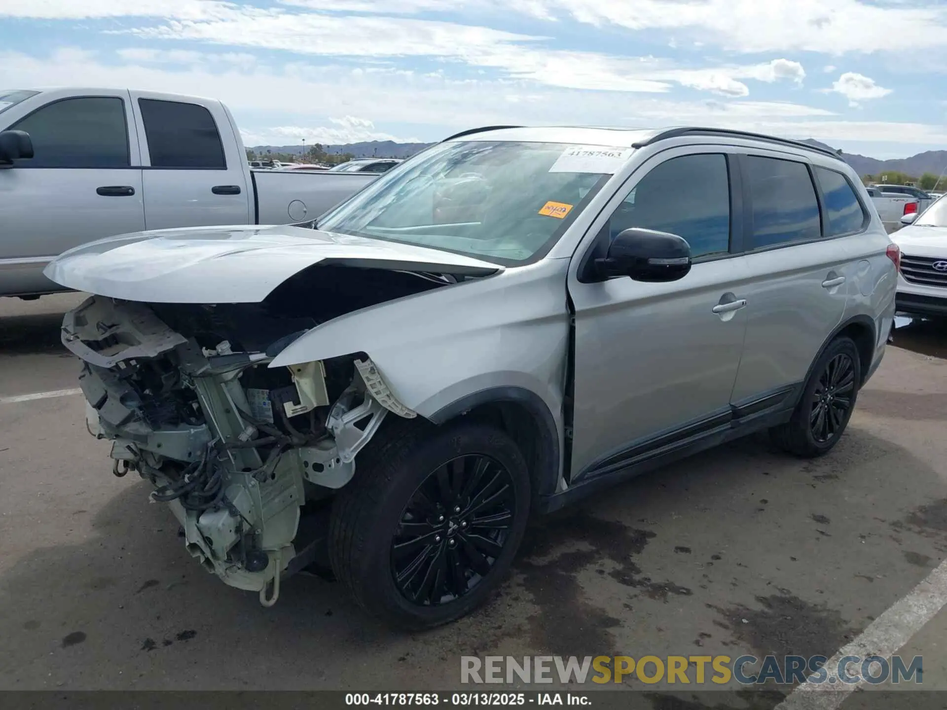 2 Photograph of a damaged car JA4AD3A39LZ035147 MITSUBISHI OUTLANDER 2020