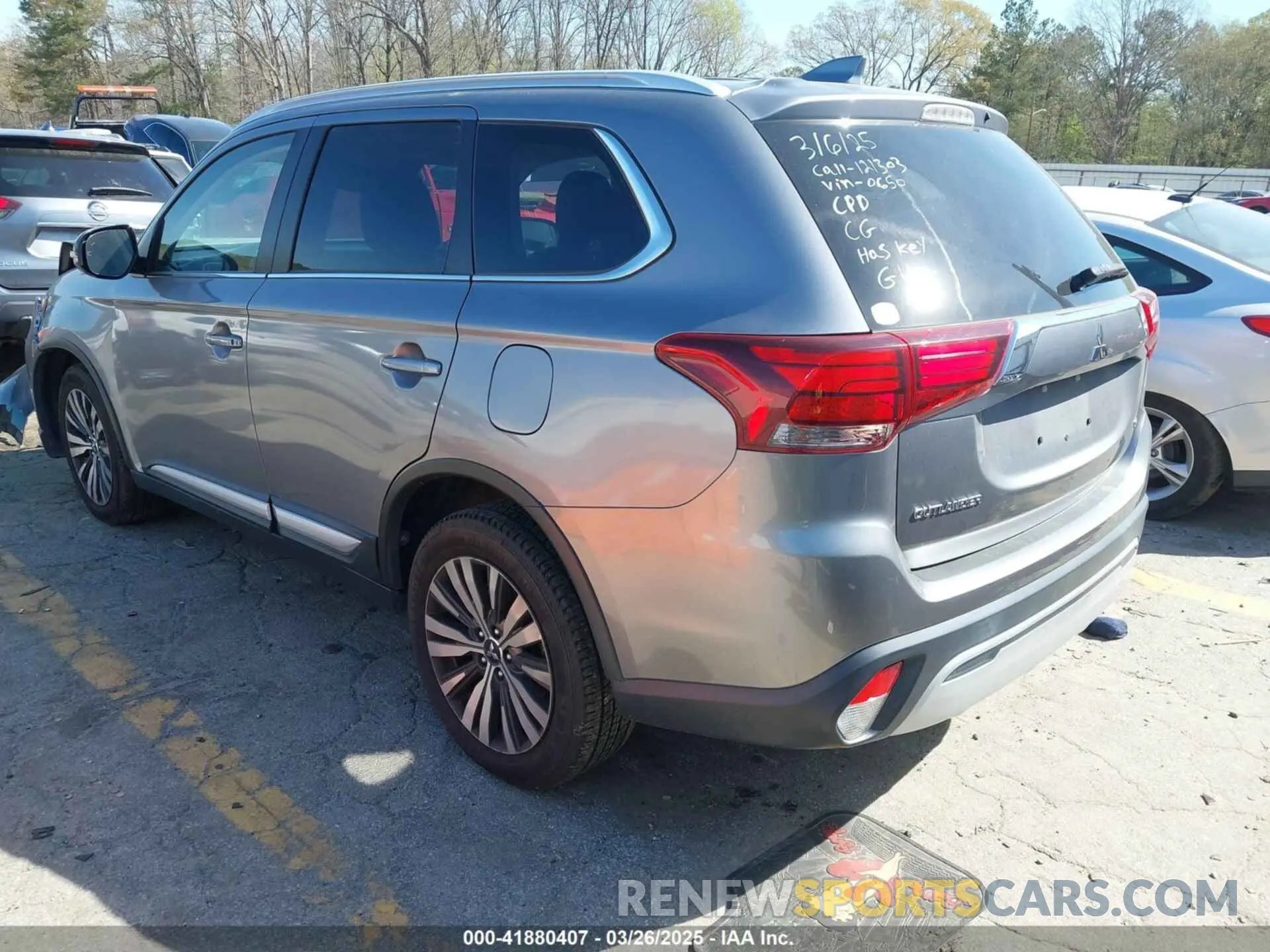 3 Photograph of a damaged car JA4AD3A3XLJ000650 MITSUBISHI OUTLANDER 2020
